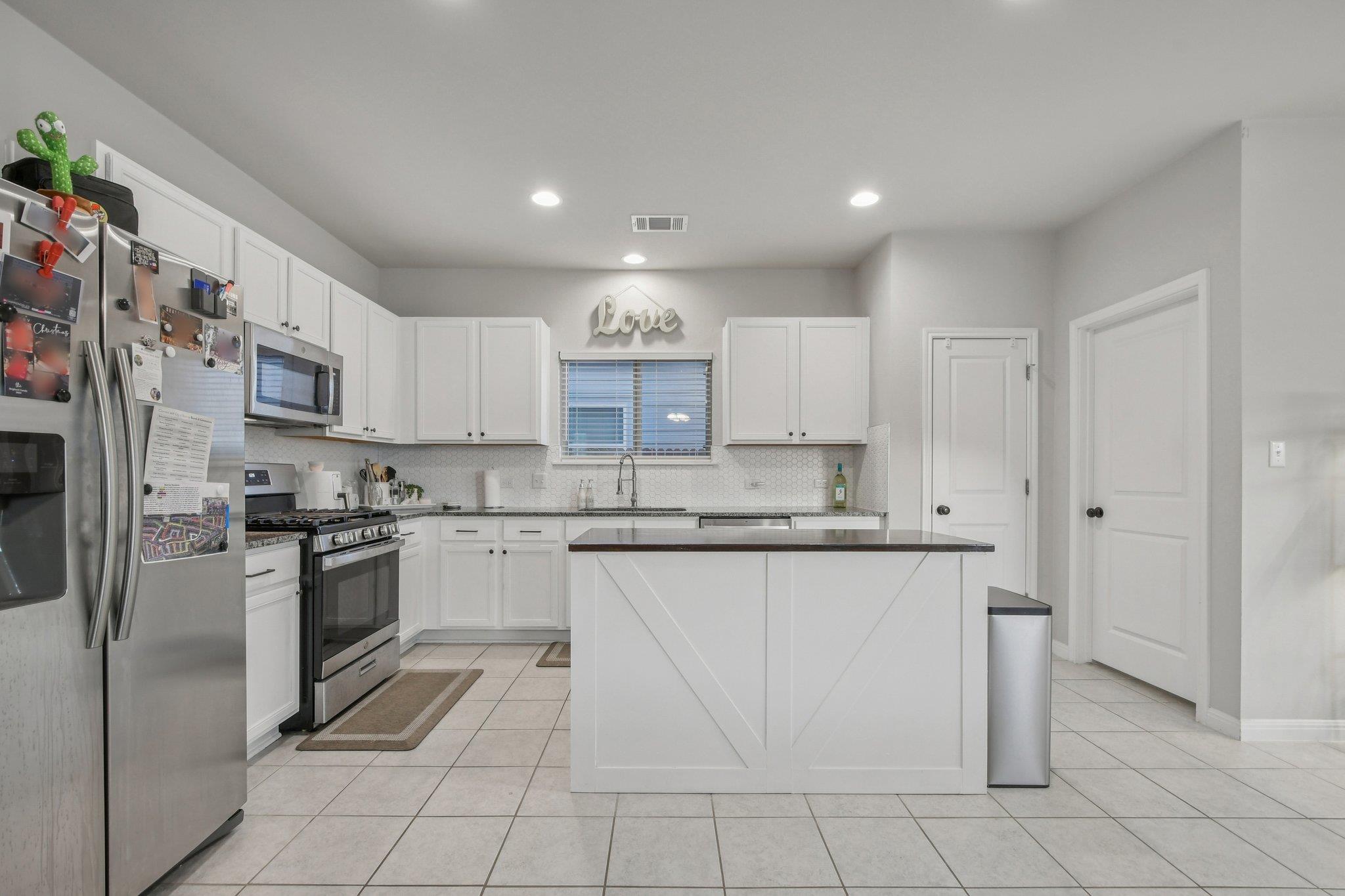 237 Driftwood Ln, Bastrop, TX 78602