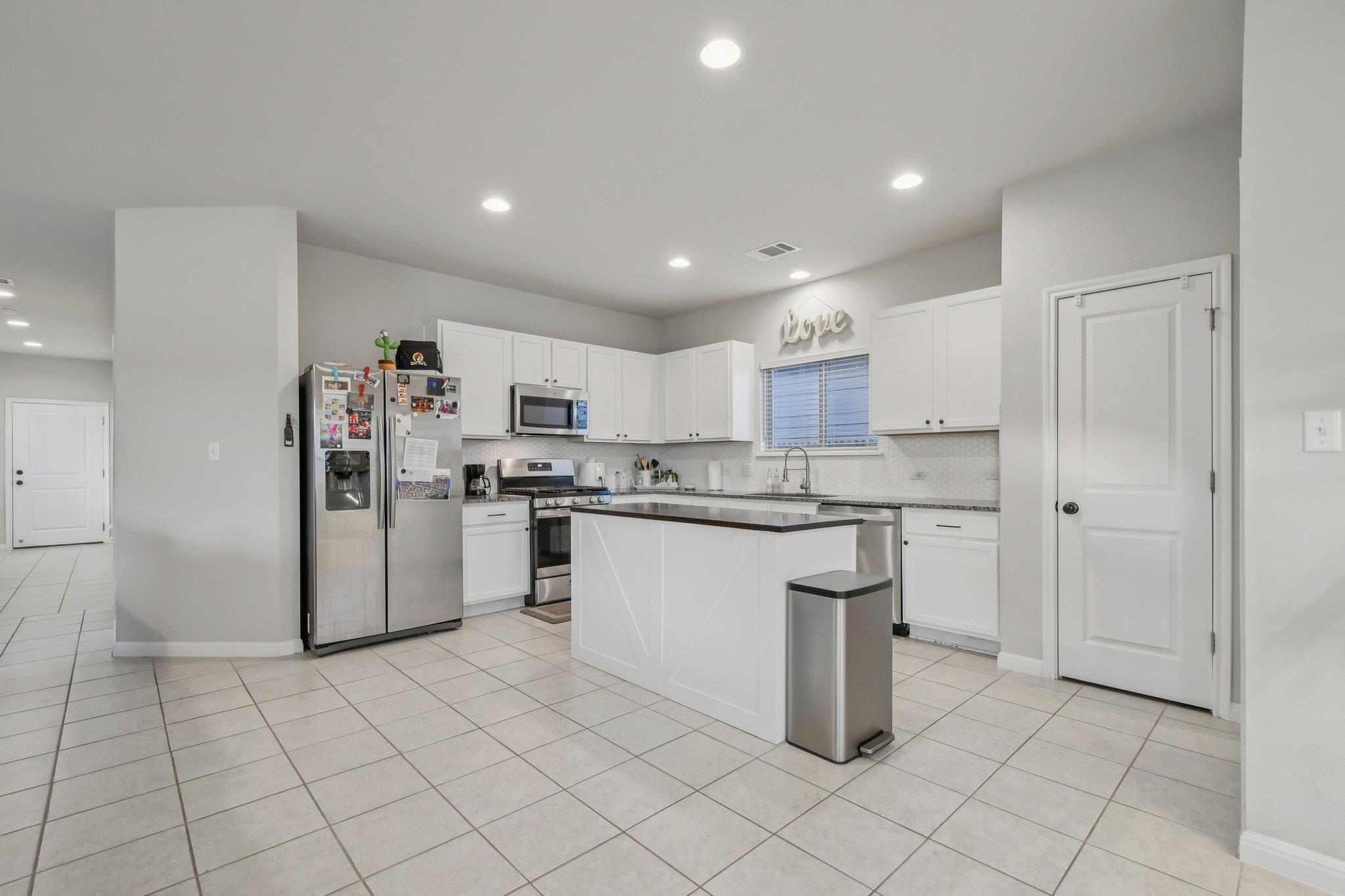 237 Driftwood Ln, Bastrop, TX 78602