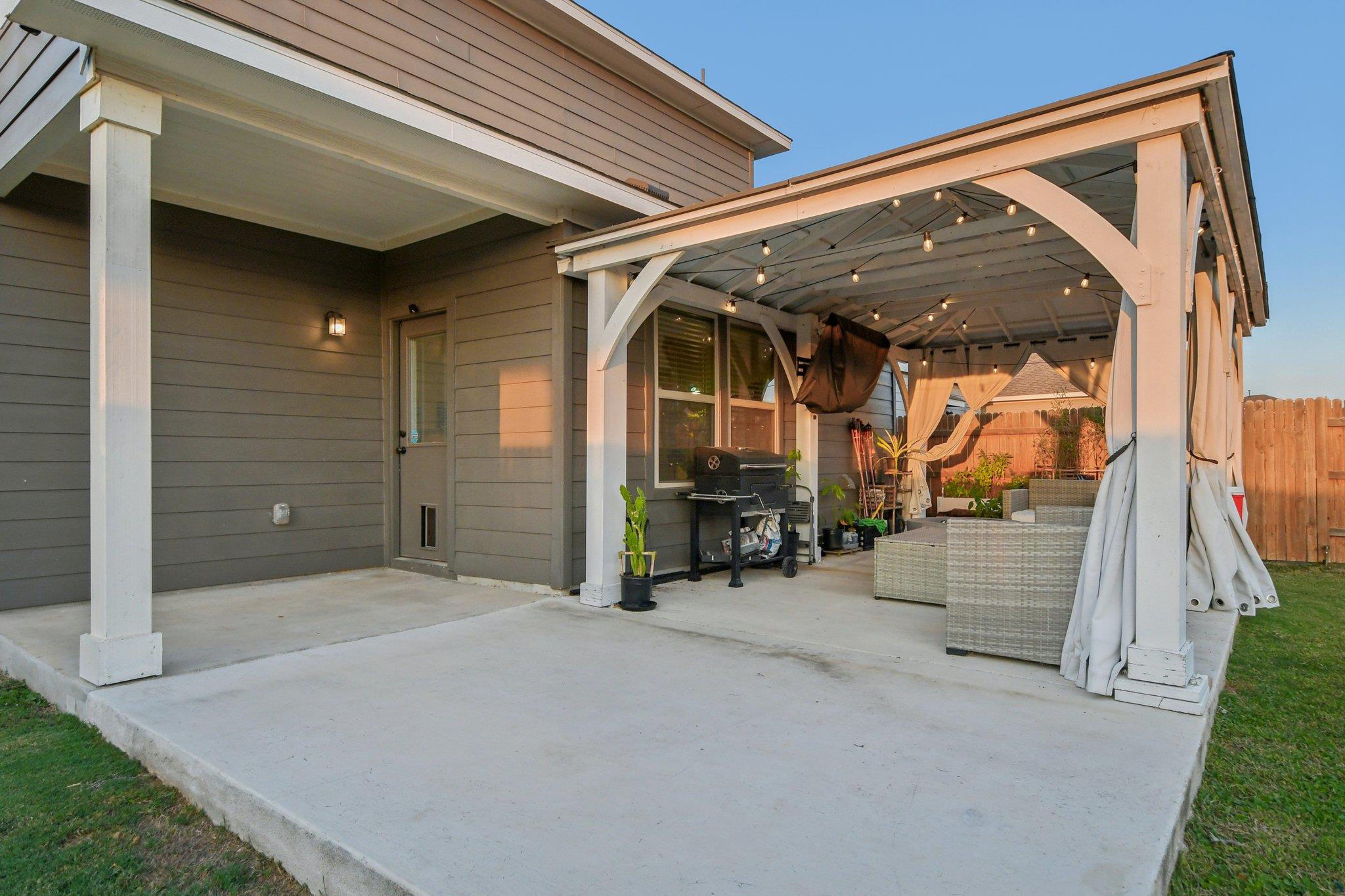 237 Driftwood Ln, Bastrop, TX 78602