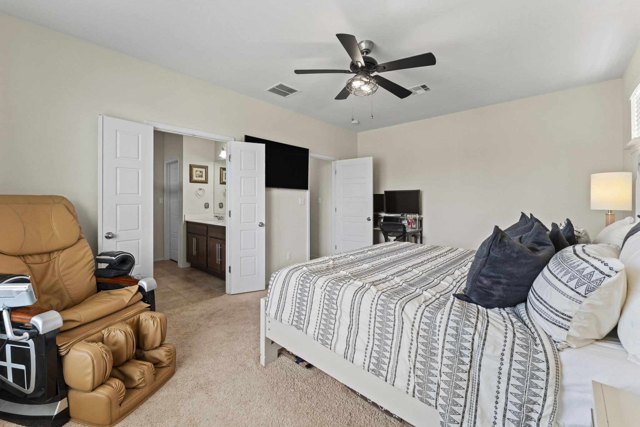 3651 Sandy Brook Dr # 202, Round Rock, TX 78665