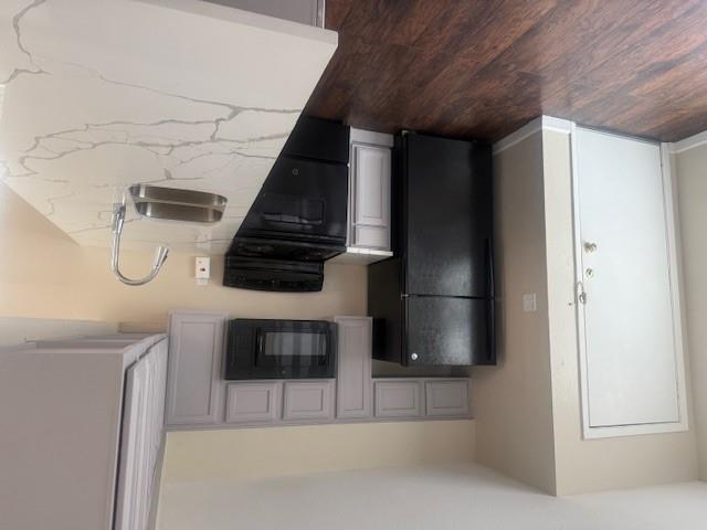 908 Guadalupe St, Lockhart, TX 78644