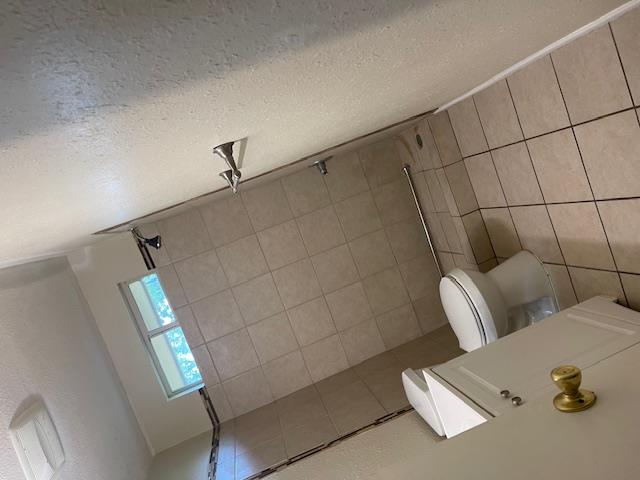 908 Guadalupe St, Lockhart, TX 78644