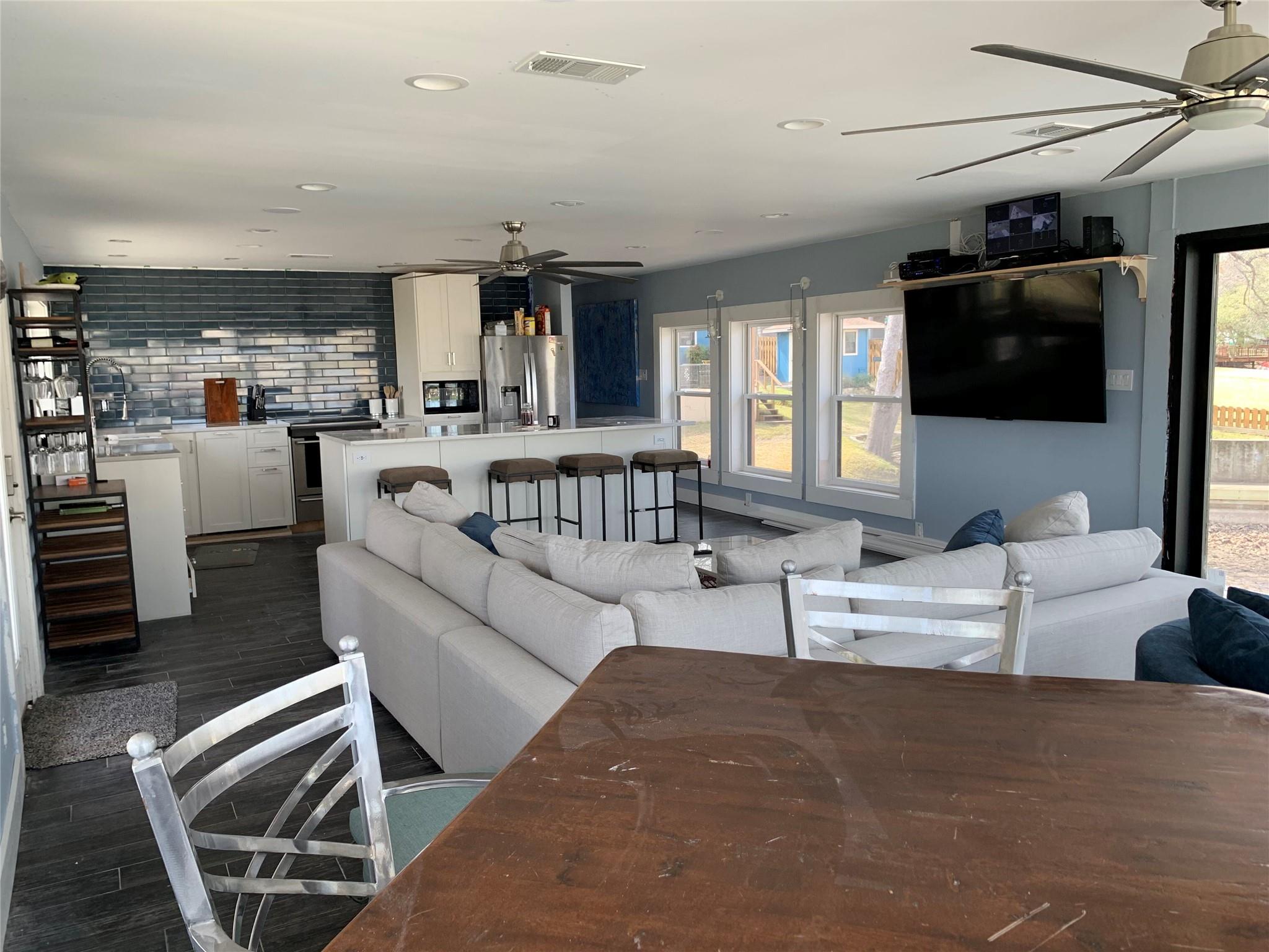 1713 Aztec Trl, Kingsland, TX 78639