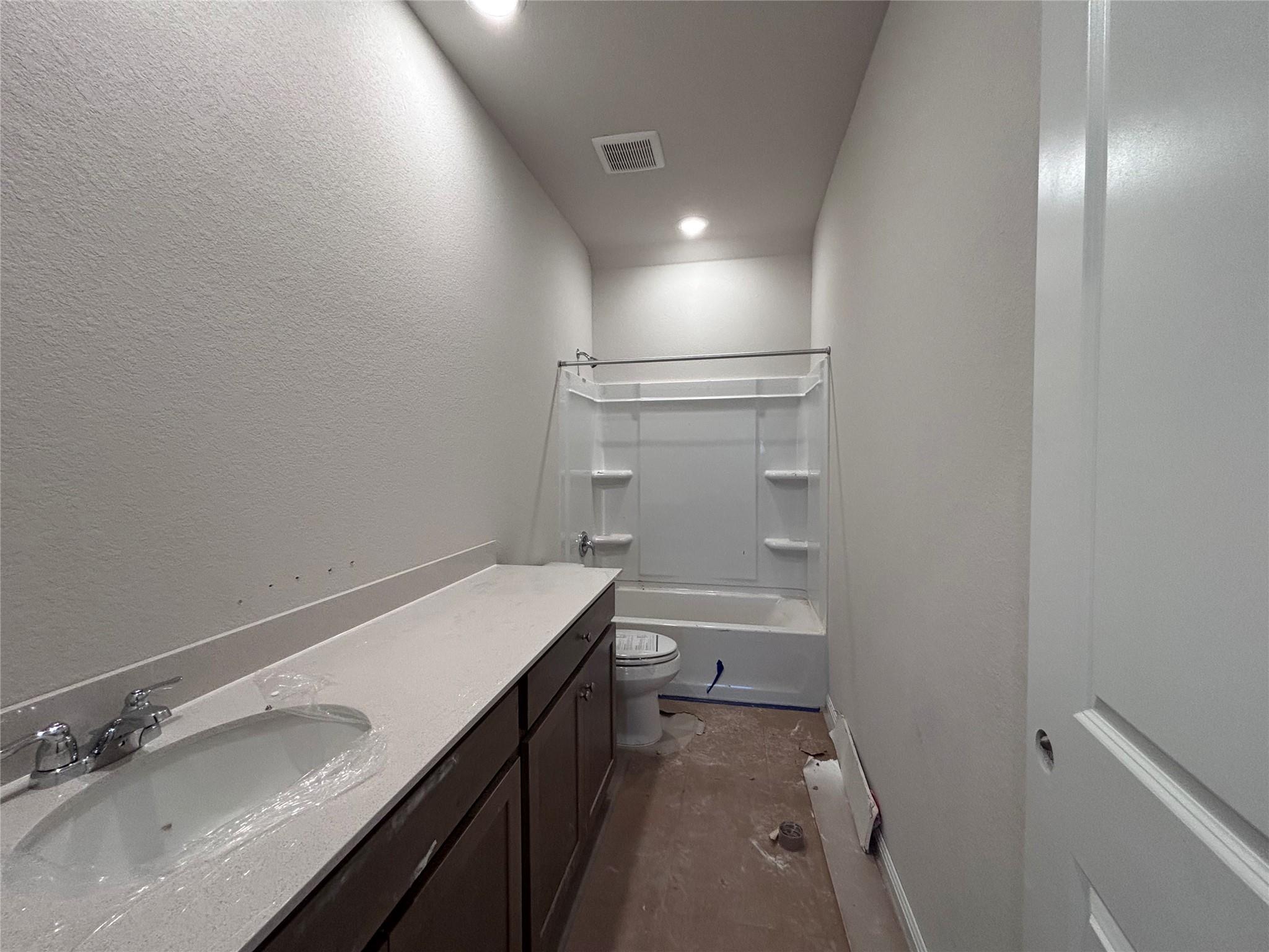 104 Coleto Trl, Bastrop, TX 78602