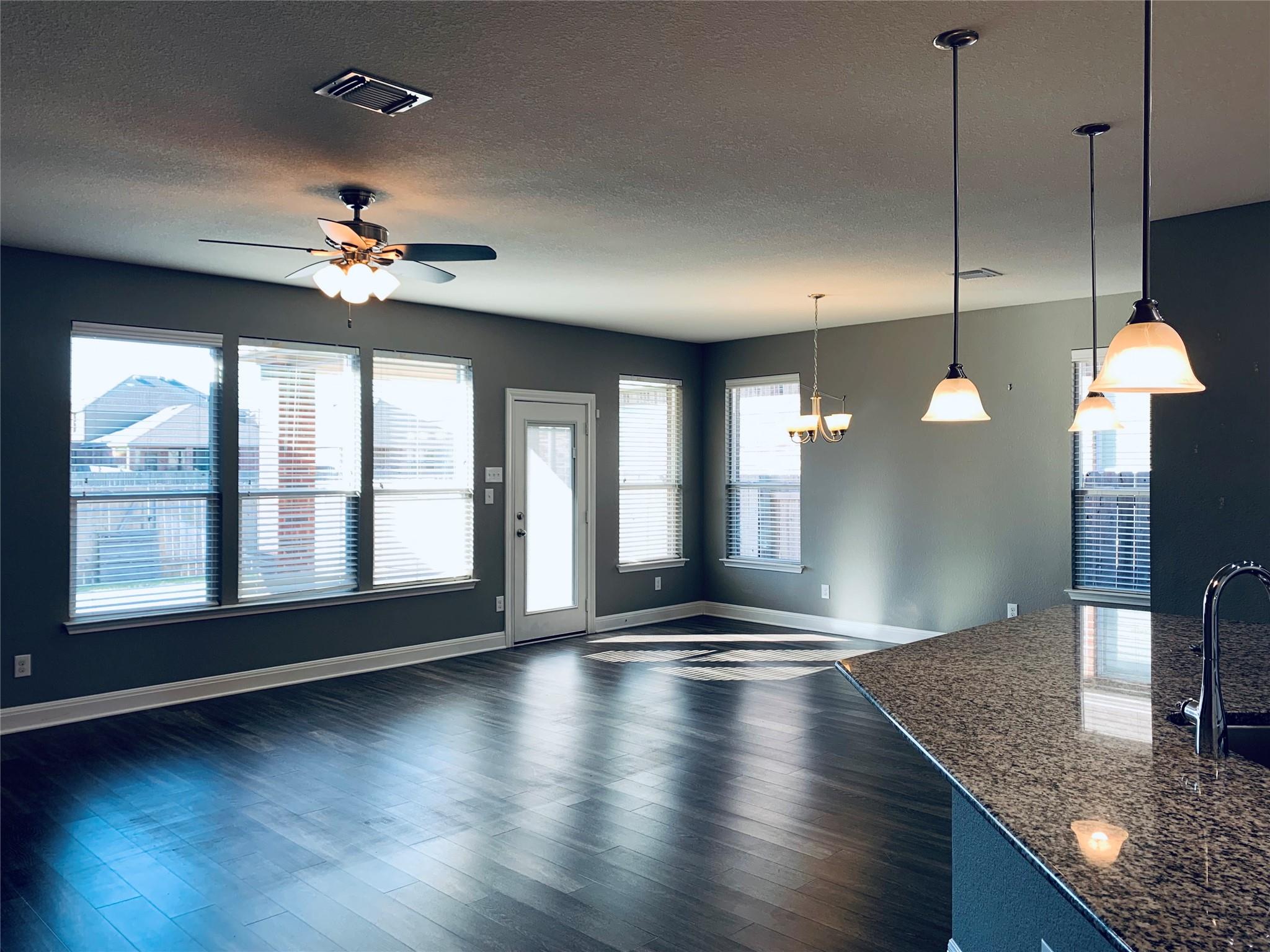 1348 Volente Ln, Leander, TX 78641