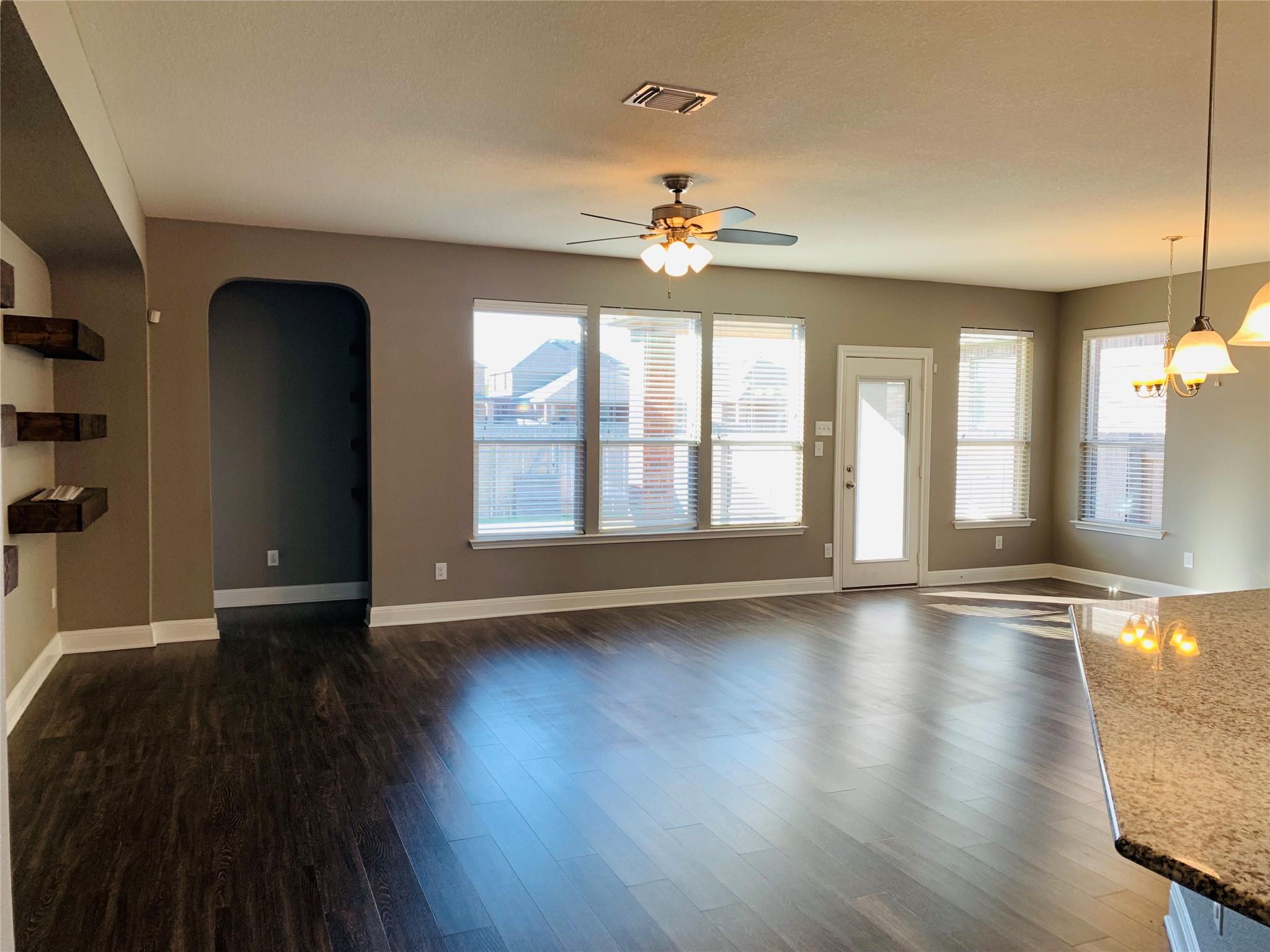 1348 Volente Ln, Leander, TX 78641