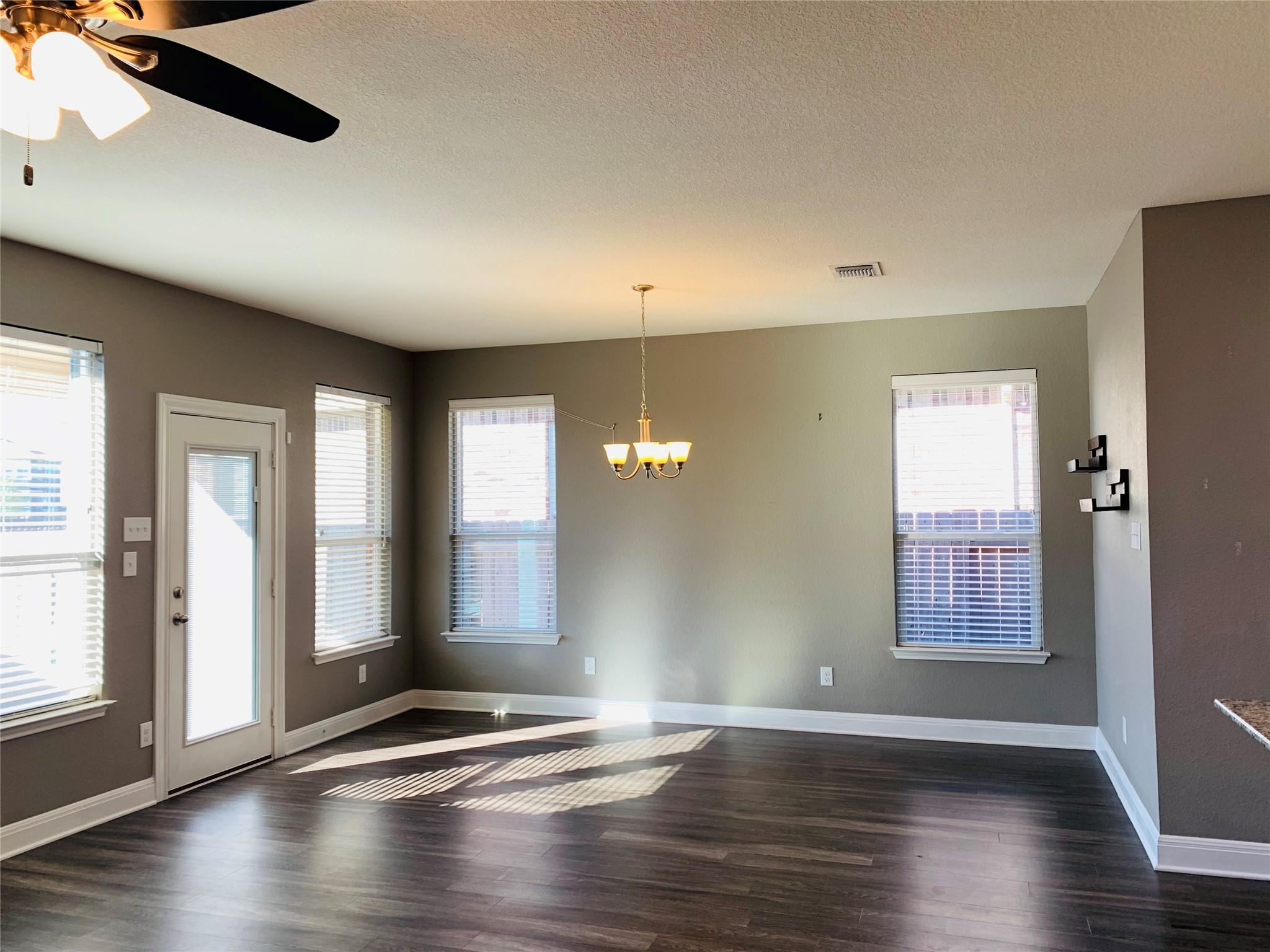 1348 Volente Ln, Leander, TX 78641