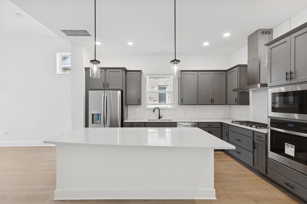 1340 Hartley Dr, Leander, TX 78641