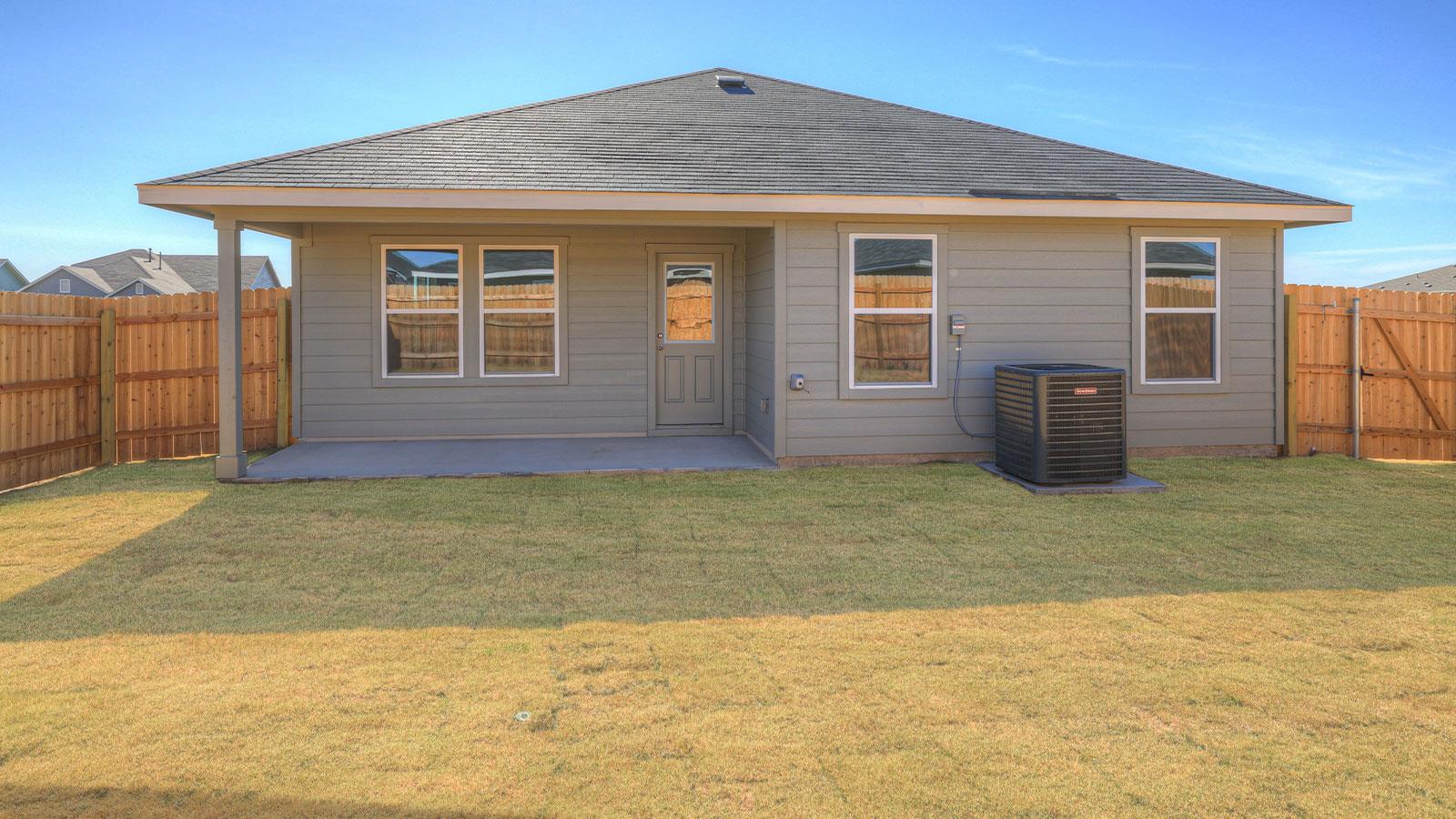 331 YELLOWSTONE Dr, Kyle, TX 78640