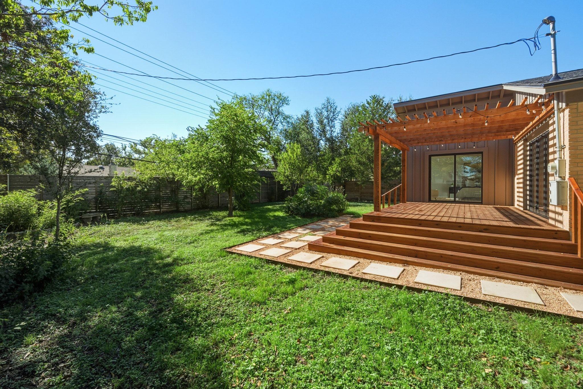 1811 Rogge Ln, Austin, TX 78723