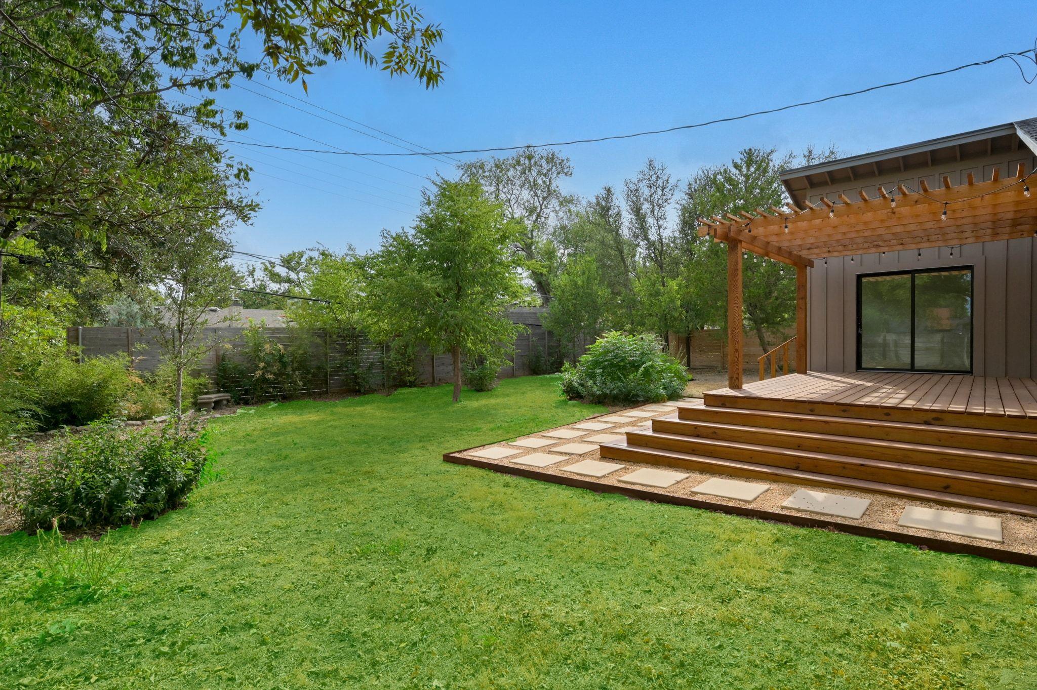 1811 Rogge Ln, Austin, TX 78723