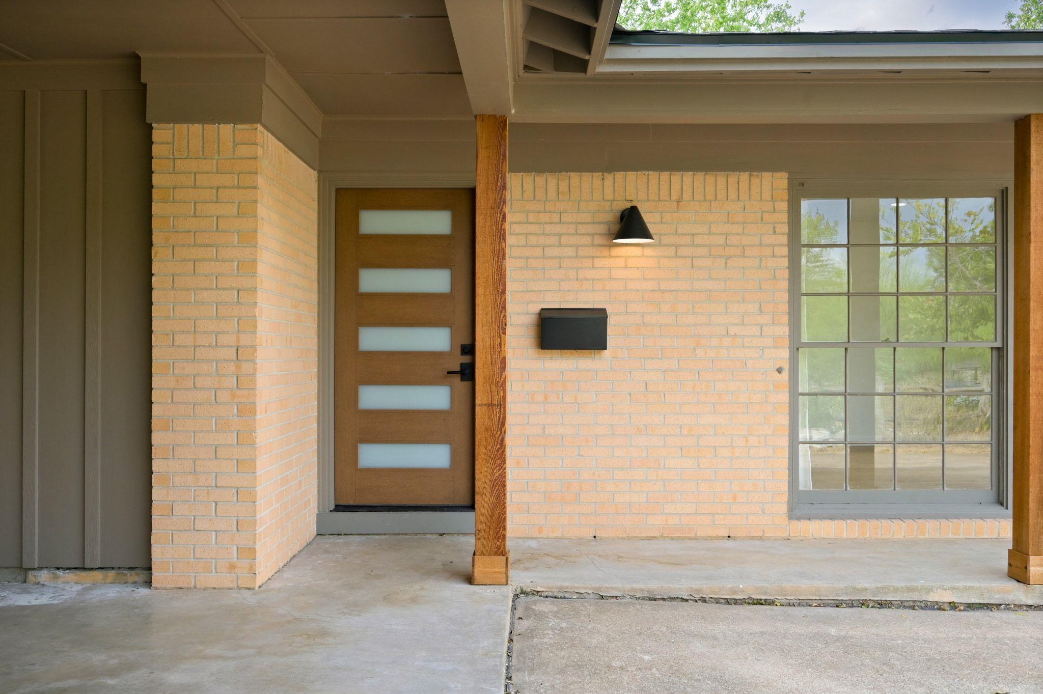 1811 Rogge Ln, Austin, TX 78723