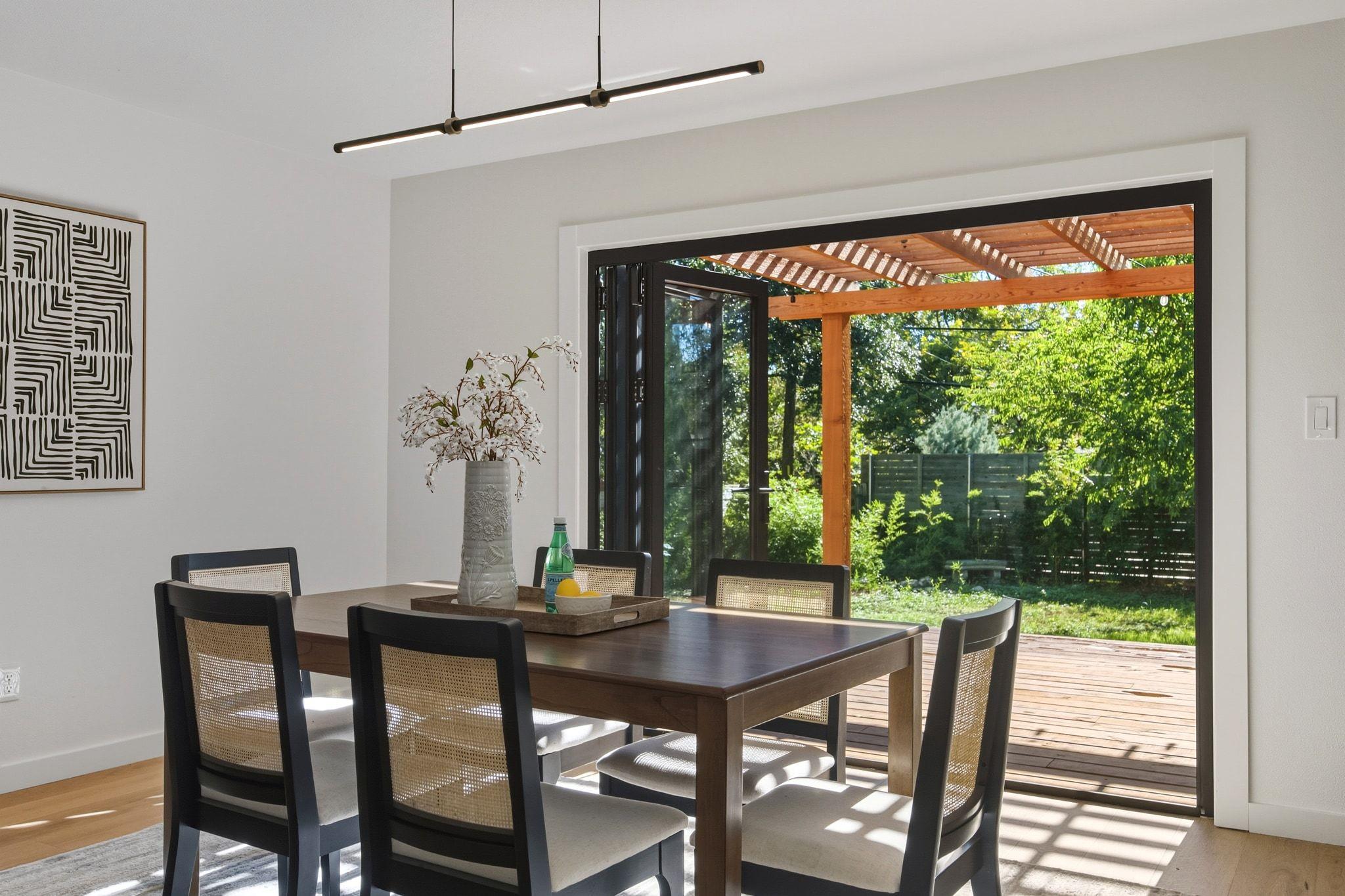 1811 Rogge Ln, Austin, TX 78723