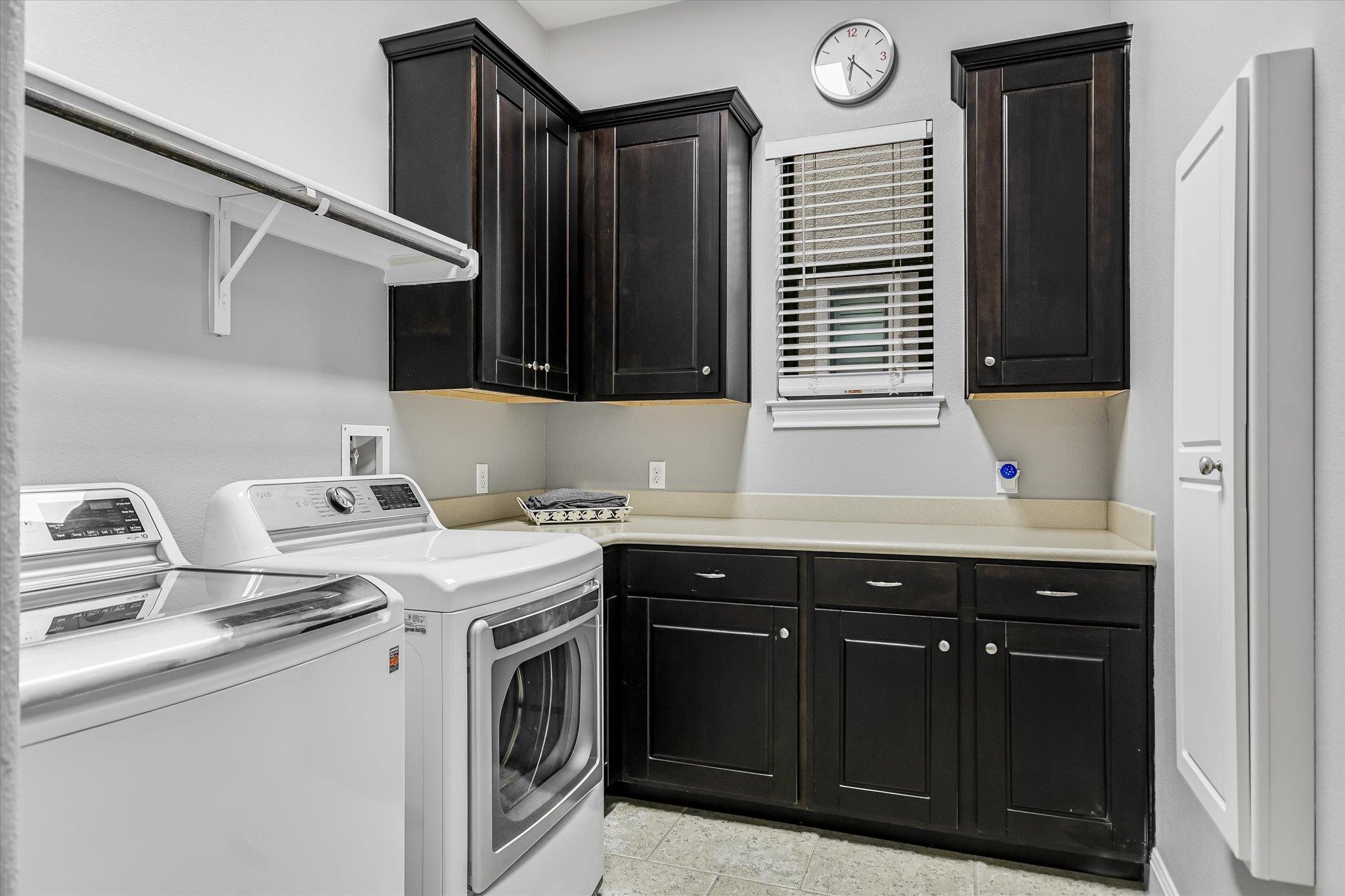 418 Indianwood Dr, Austin, TX 78738