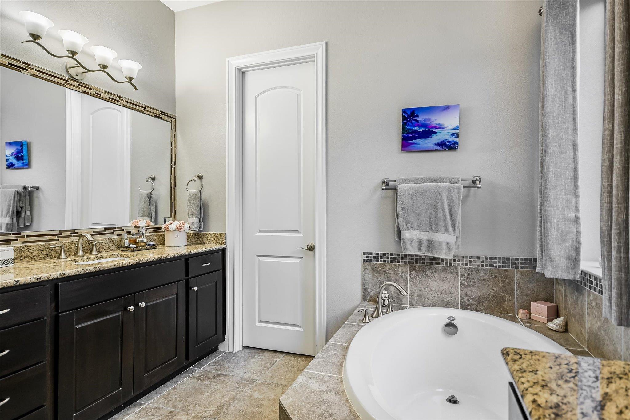 418 Indianwood Dr, Austin, TX 78738