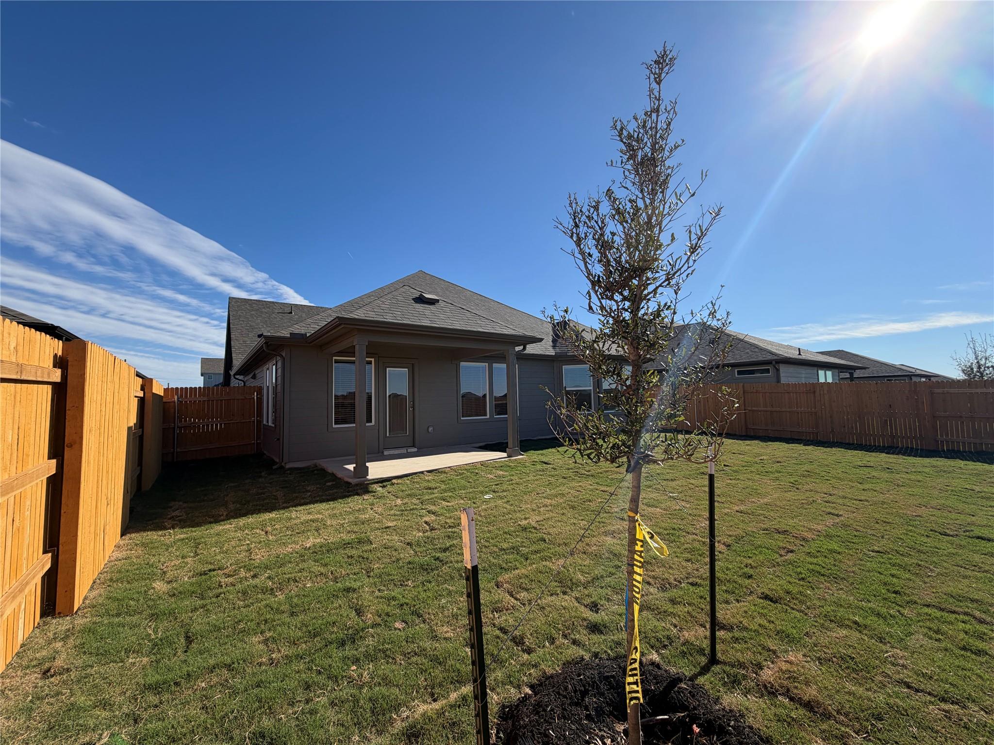 112 Holmby Dr, Hutto, TX 78634