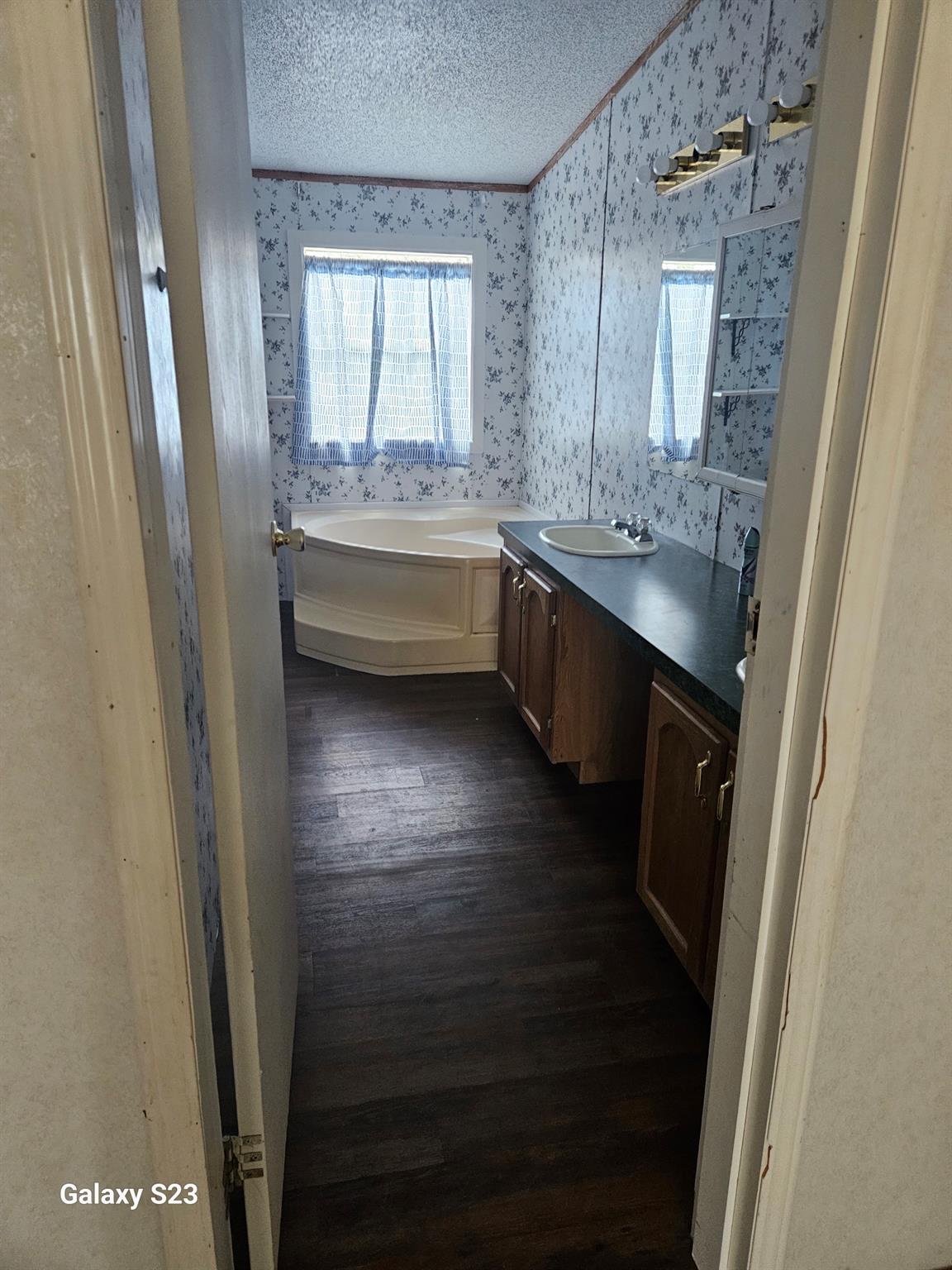 5825 Fm 1854, Dale, TX 78616