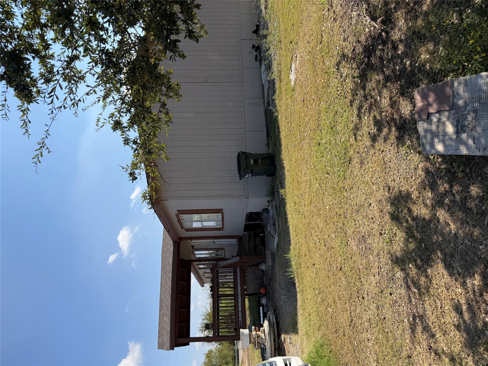 5825 Fm 1854, Dale, TX 78616