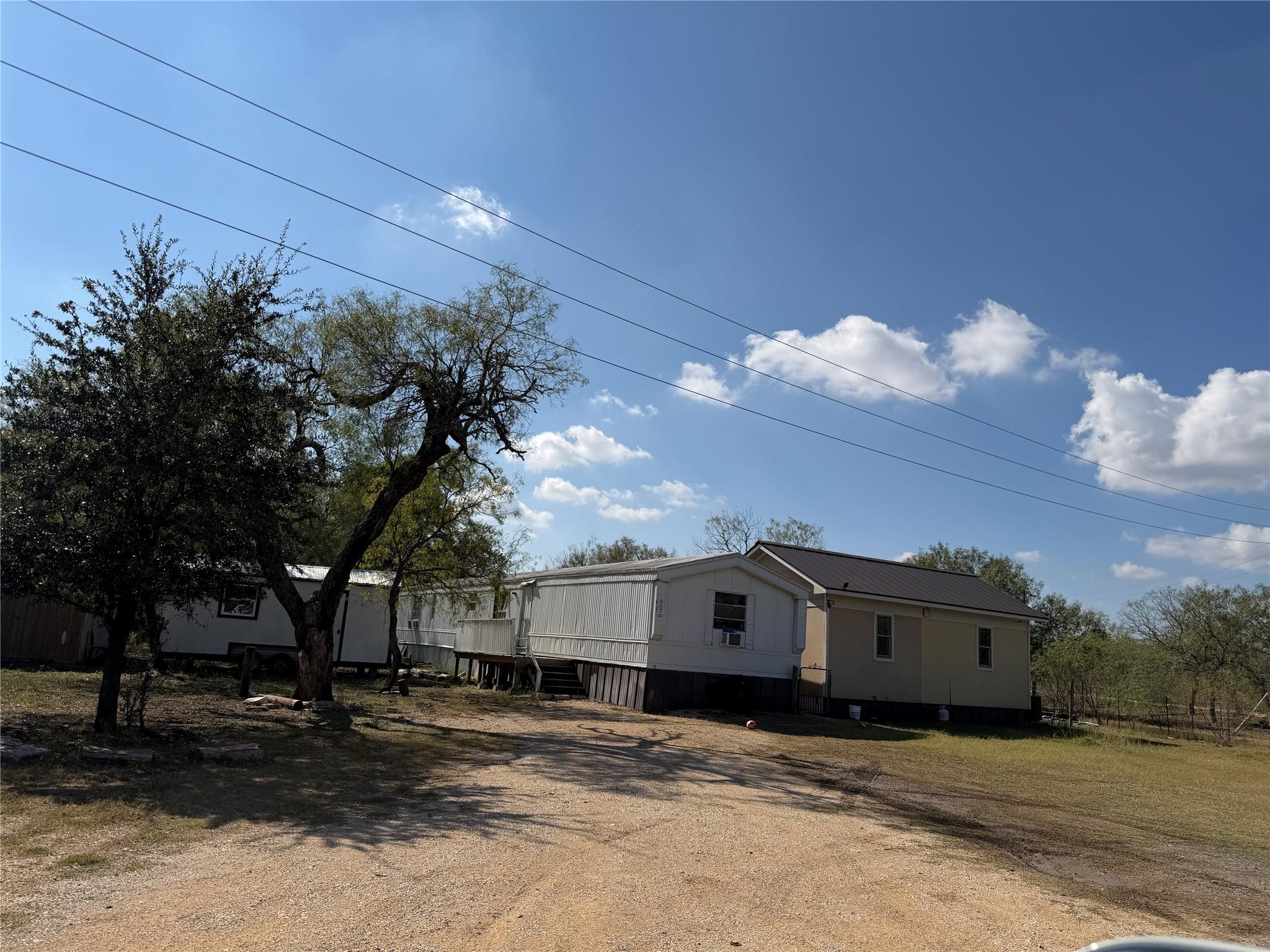 5825 Fm 1854, Dale, TX 78616