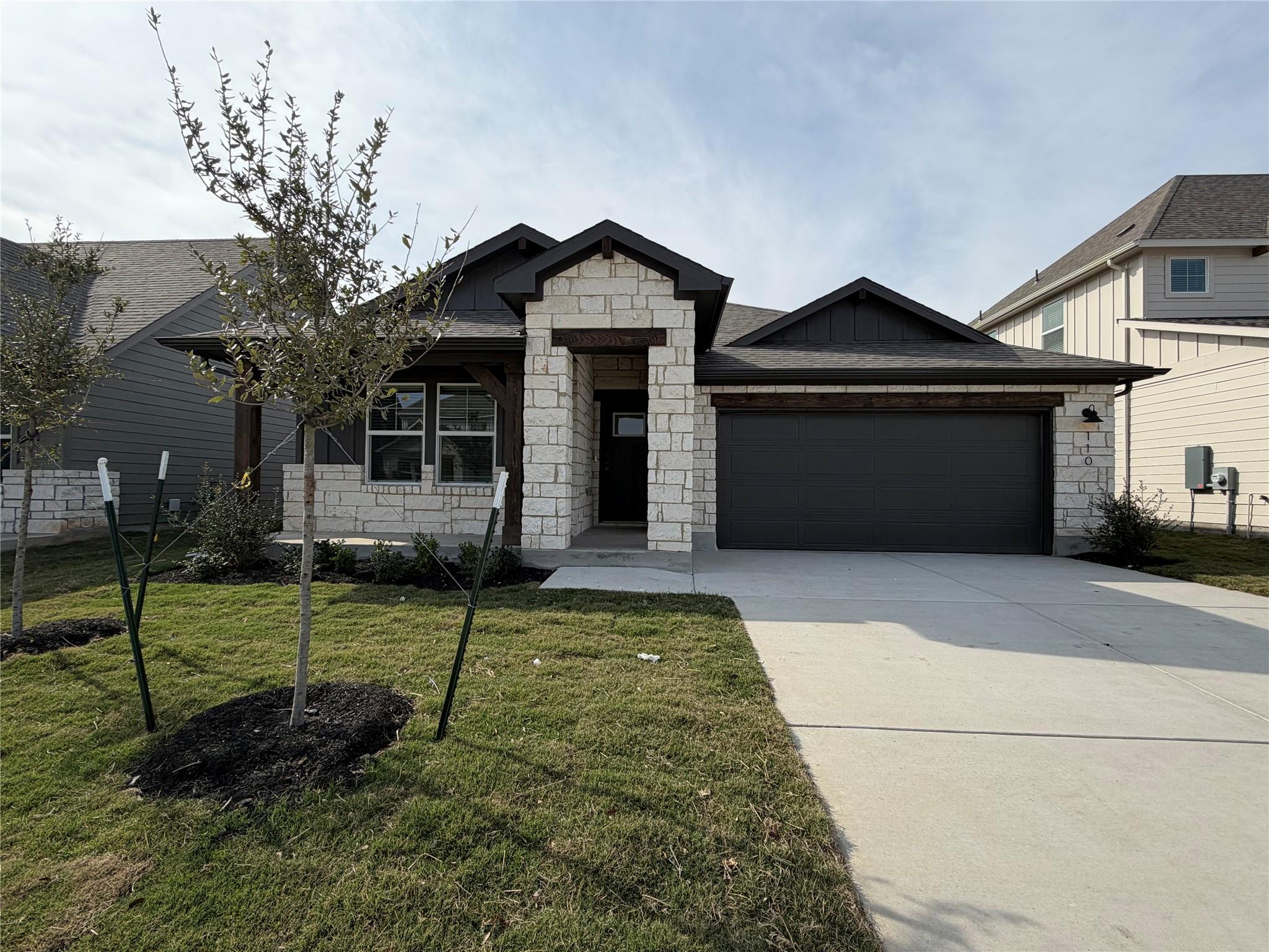 110 Holmby Dr, Hutto, TX 78634