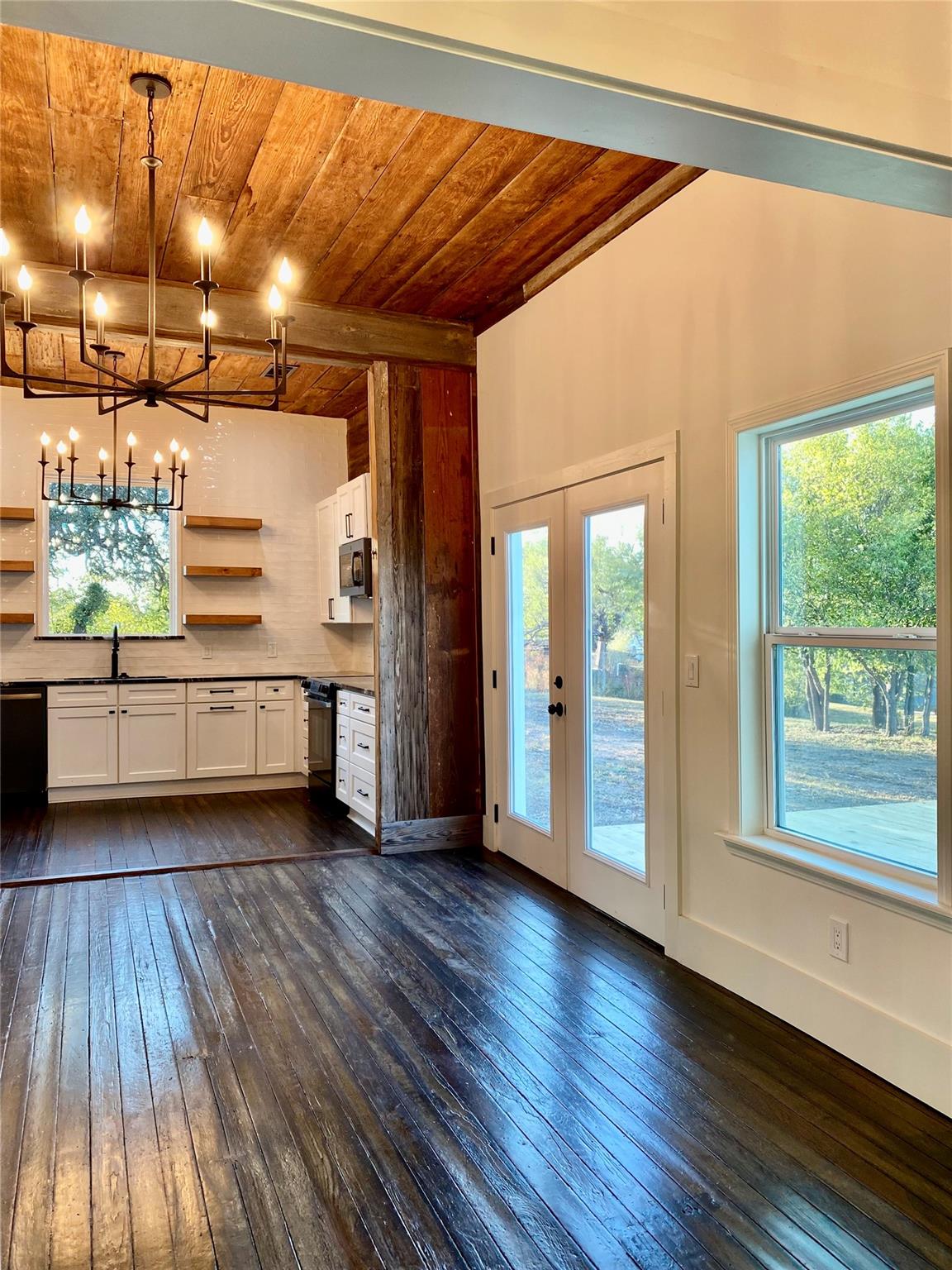 305 N HALL St, Richland Springs, TX 78643