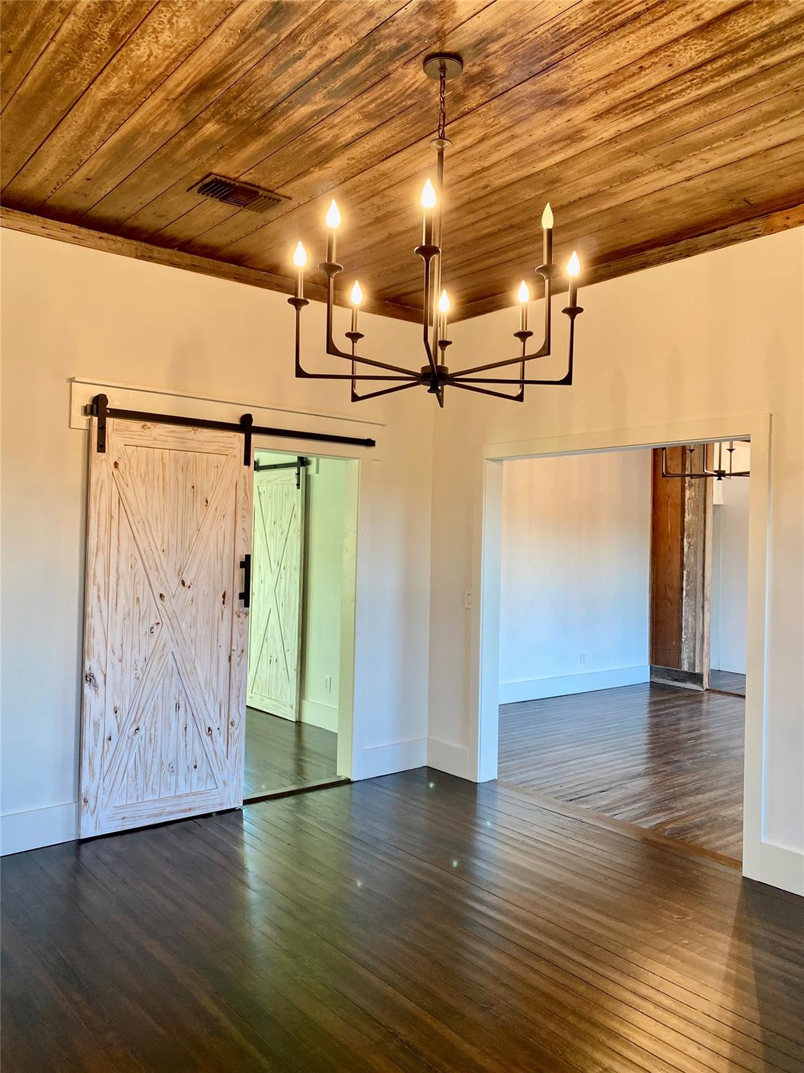 305 N HALL St, Richland Springs, TX 78643