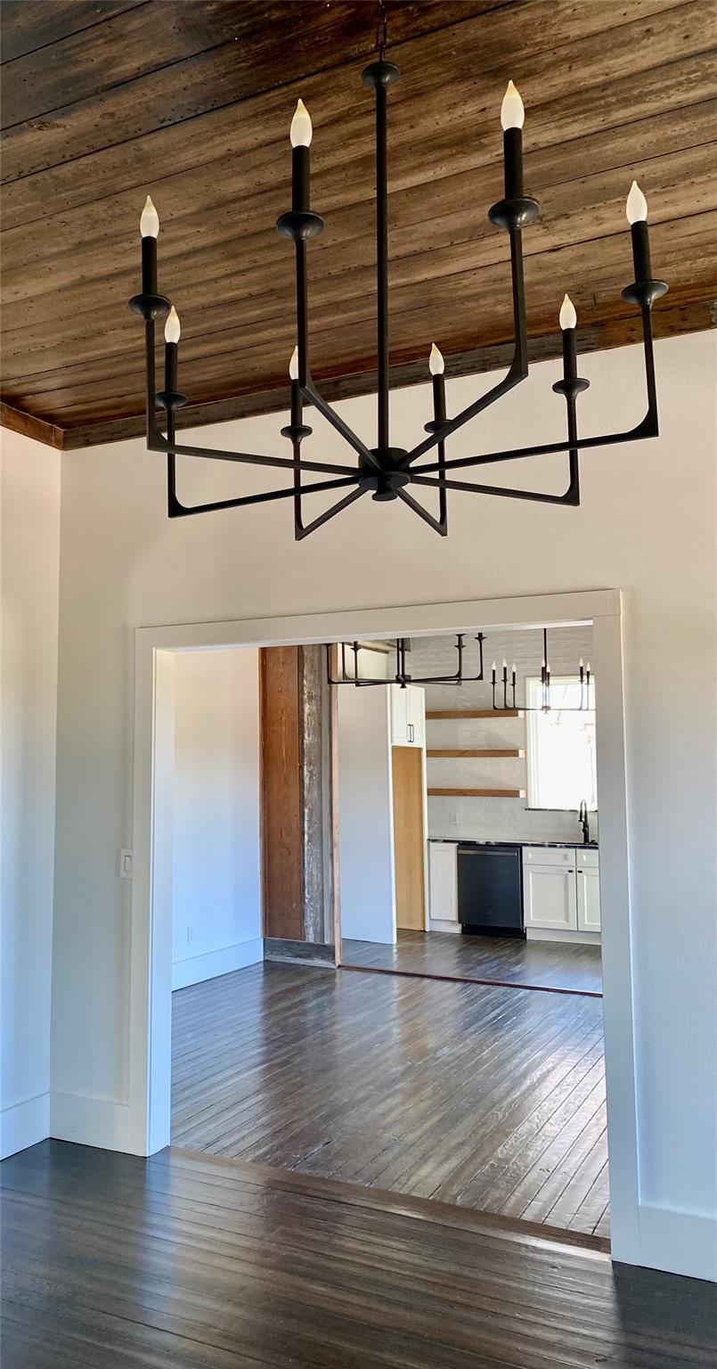 305 N HALL St, Richland Springs, TX 78643