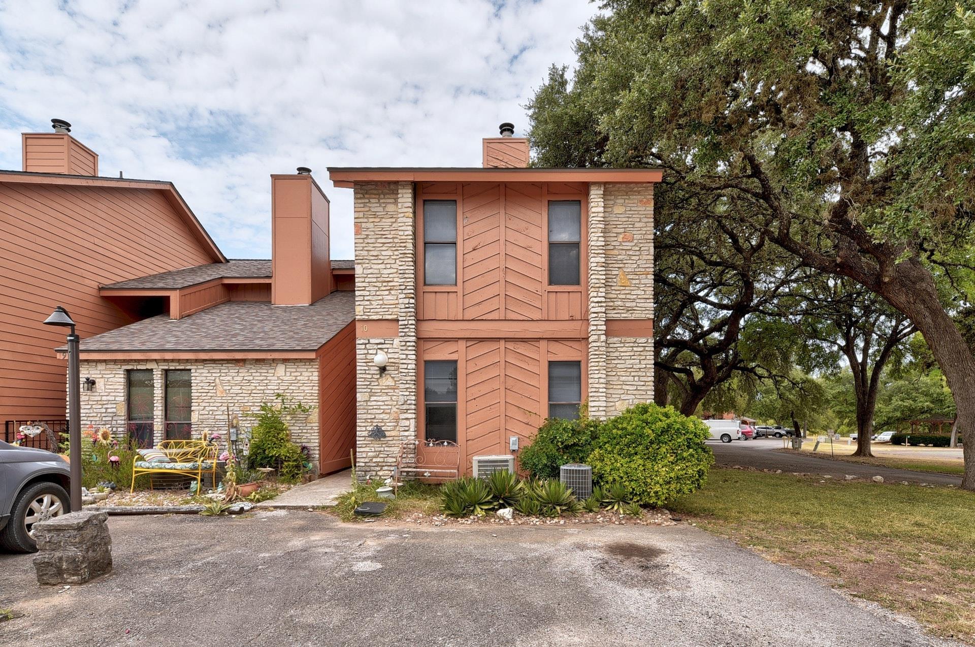 10 Cypress Fairway Vlg, Wimberley, TX 78676