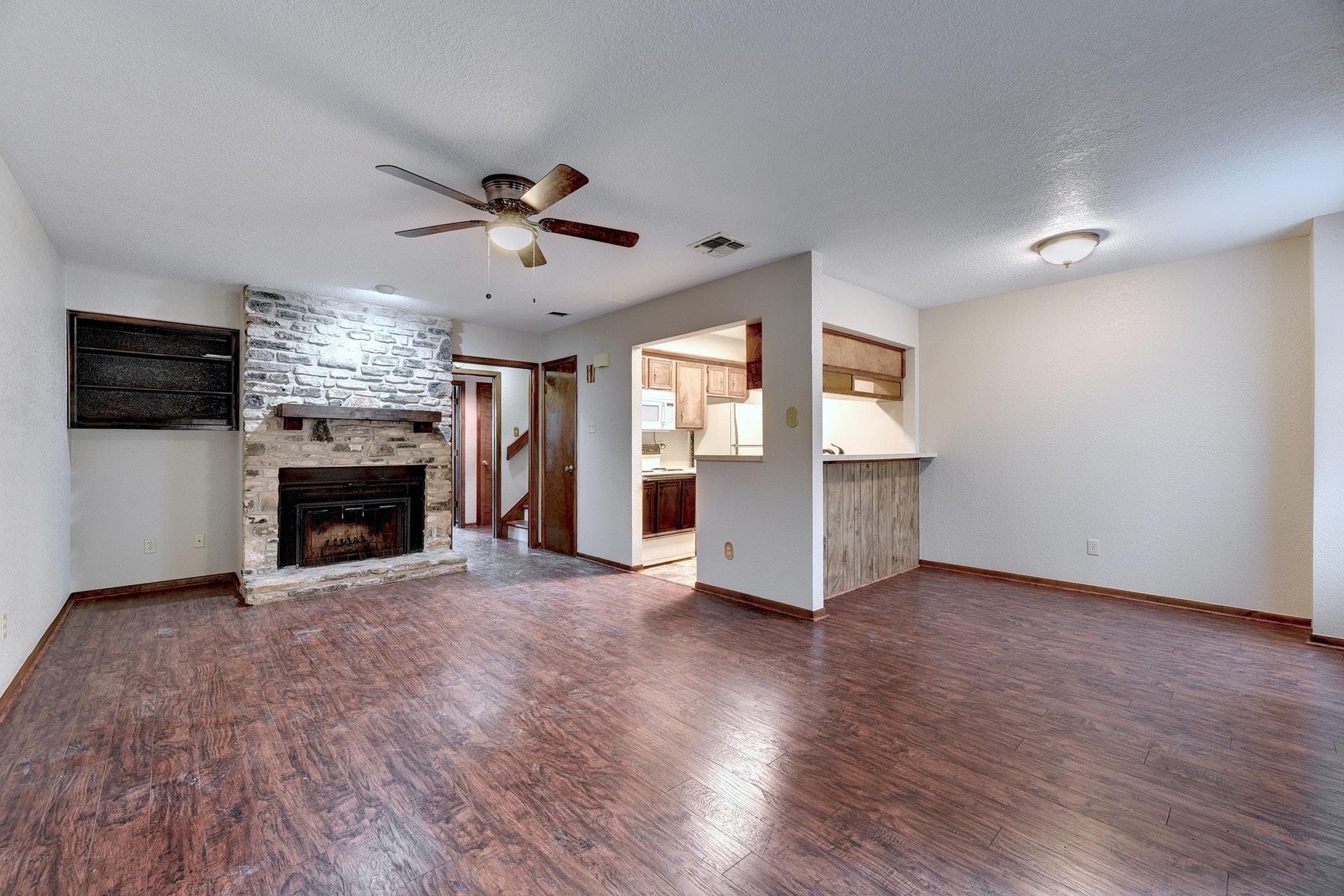 10 Cypress Fairway Vlg, Wimberley, TX 78676