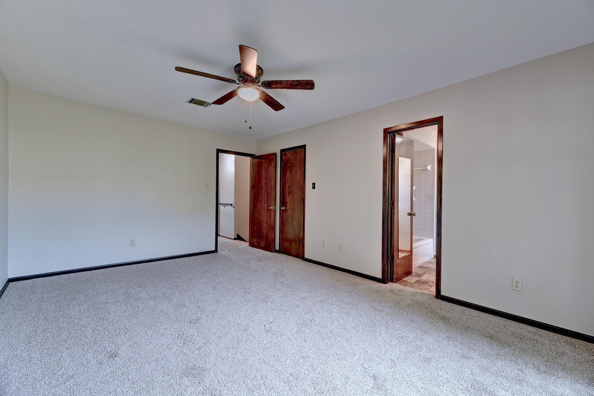 10 Cypress Fairway Vlg, Wimberley, TX 78676