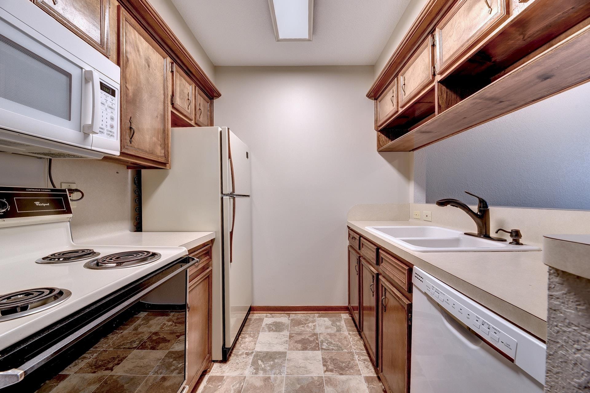 10 Cypress Fairway Vlg, Wimberley, TX 78676