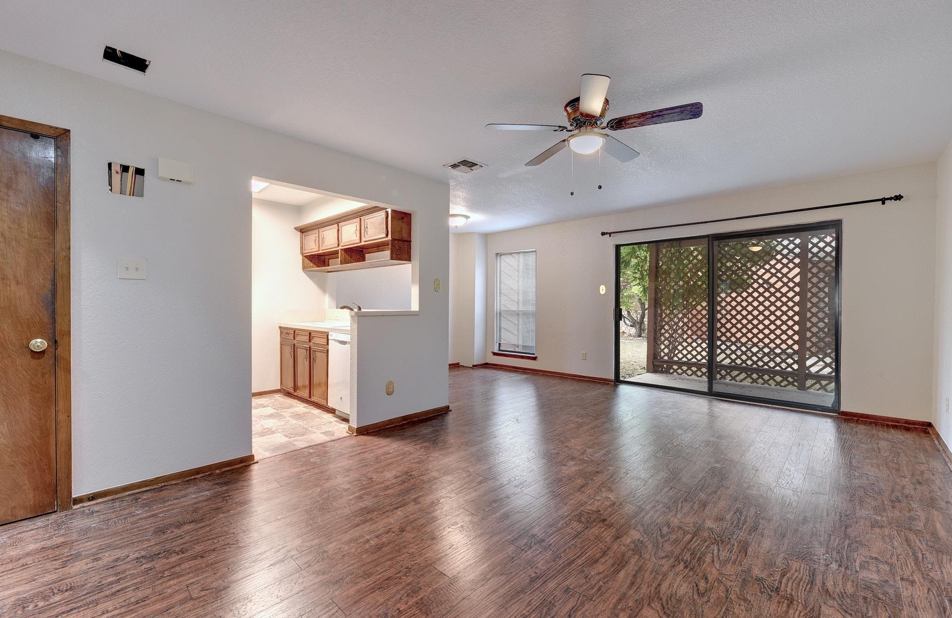 10 Cypress Fairway Vlg, Wimberley, TX 78676