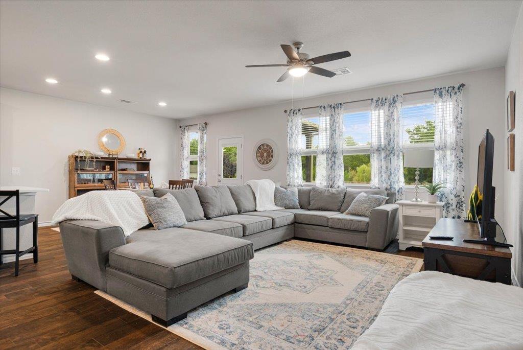 513 Limestone Rd, Liberty Hill, TX 78642