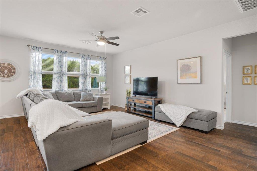 513 Limestone Rd, Liberty Hill, TX 78642