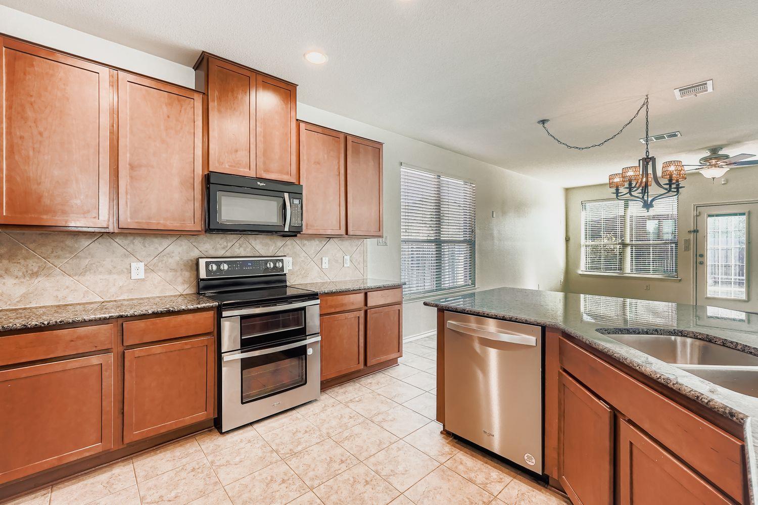 901 Water Hyacinth Loop, Leander, TX 78641