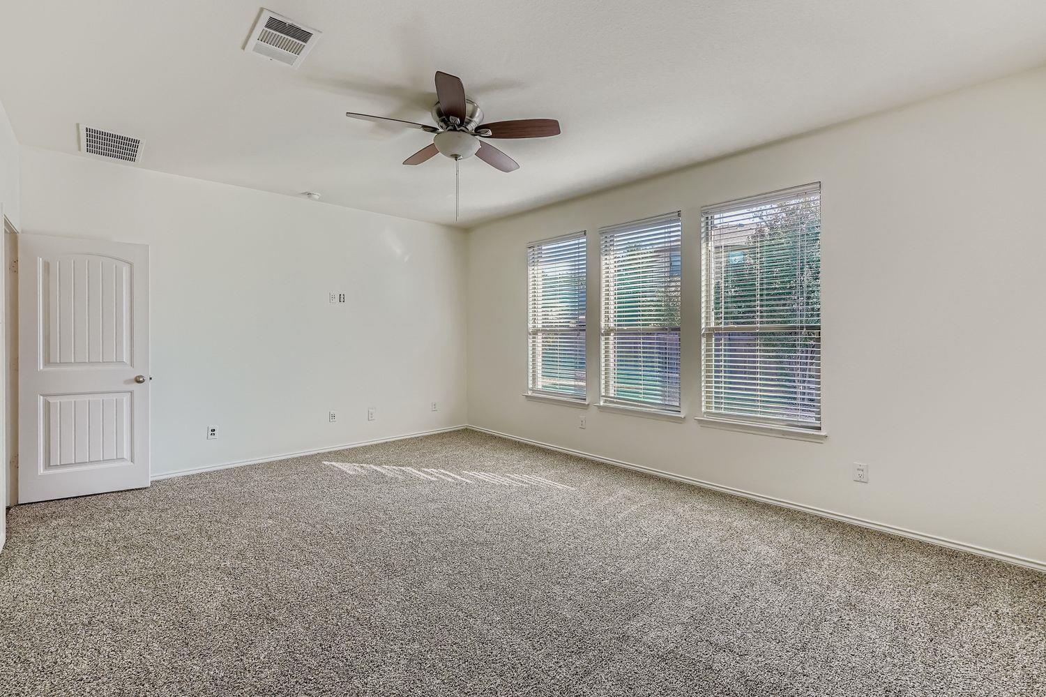 901 Water Hyacinth Loop, Leander, TX 78641