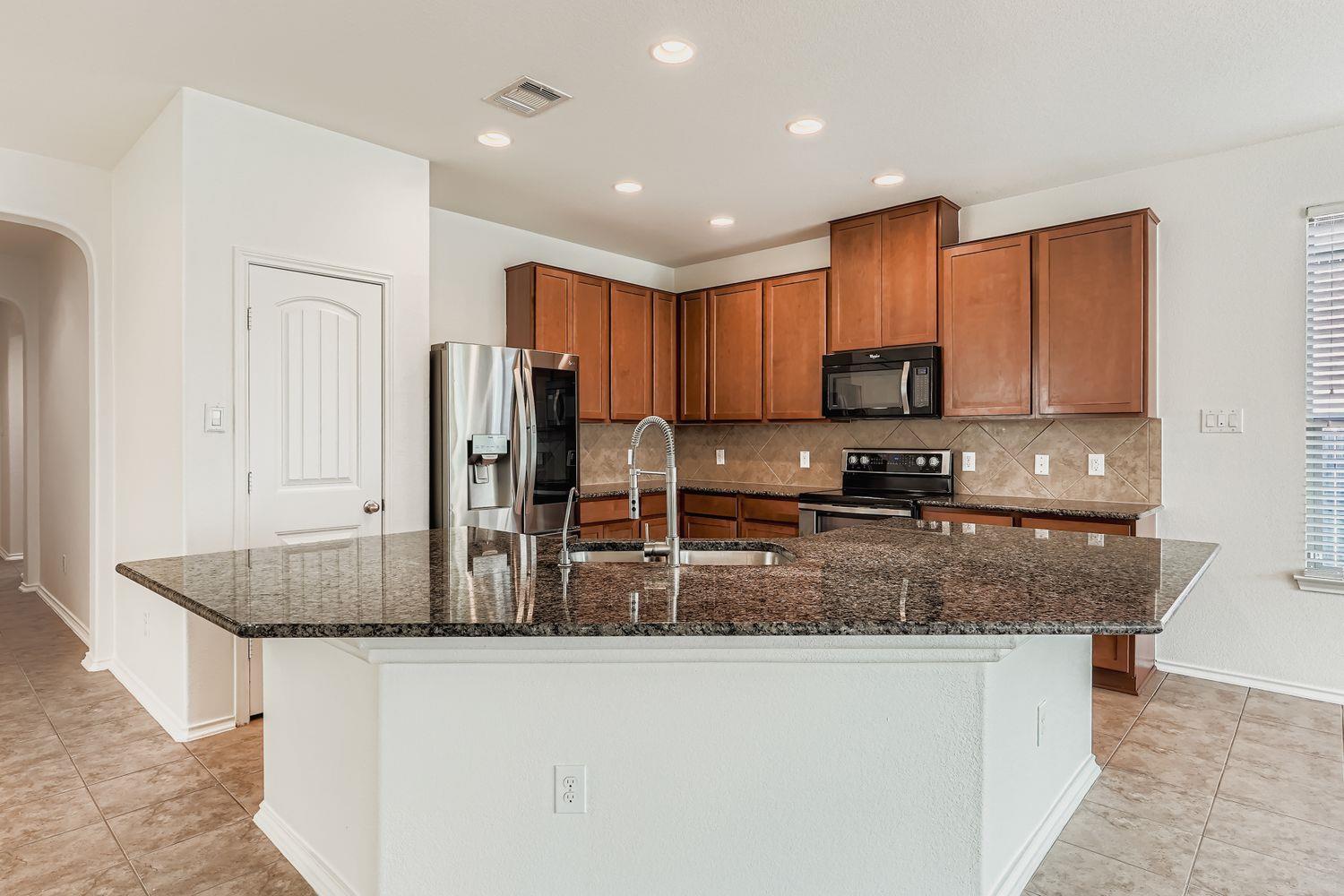 901 Water Hyacinth Loop, Leander, TX 78641