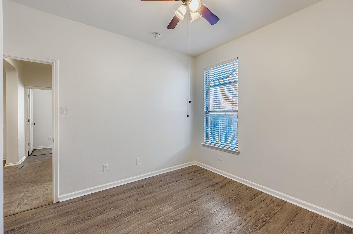 901 Water Hyacinth Loop, Leander, TX 78641