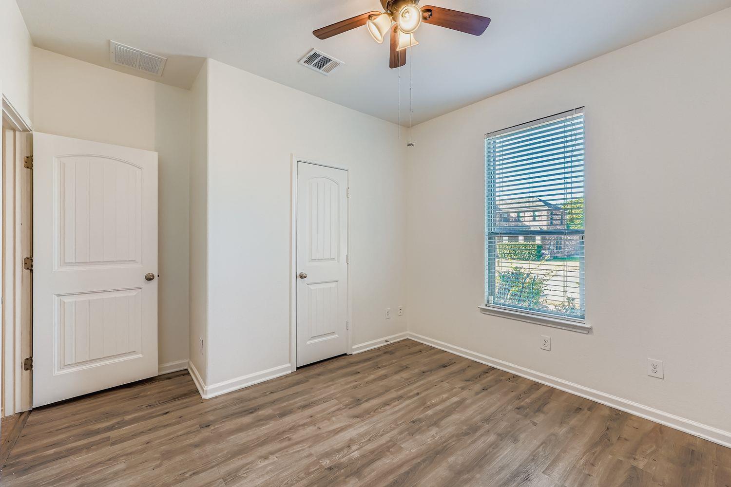 901 Water Hyacinth Loop, Leander, TX 78641