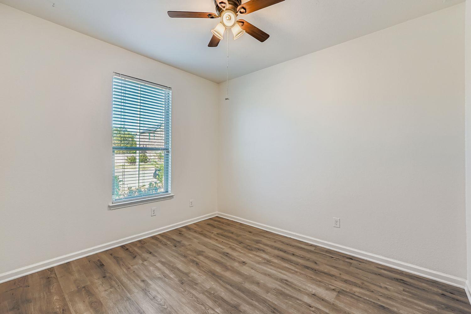 901 Water Hyacinth Loop, Leander, TX 78641