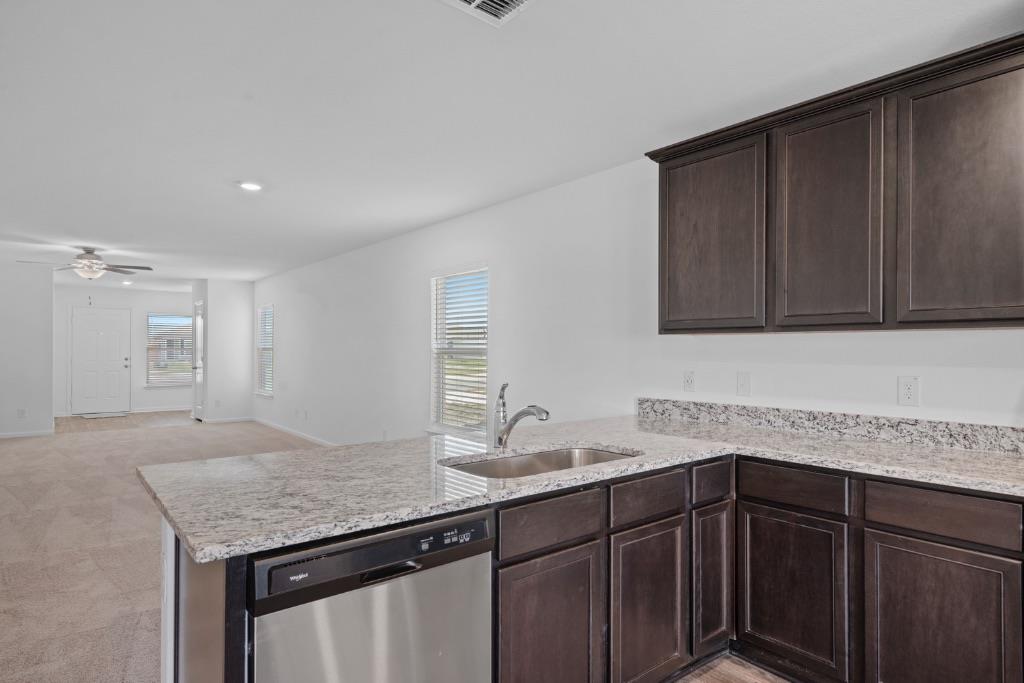 966 Shady Brk, New Braunfels, TX 78132