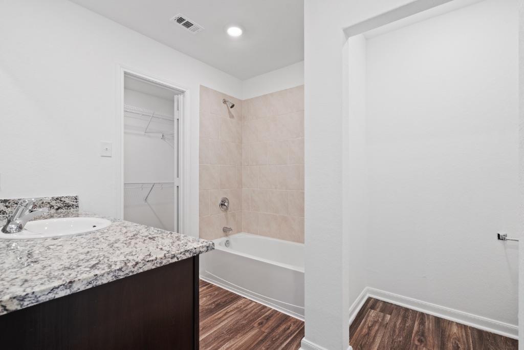 966 Shady Brk, New Braunfels, TX 78132