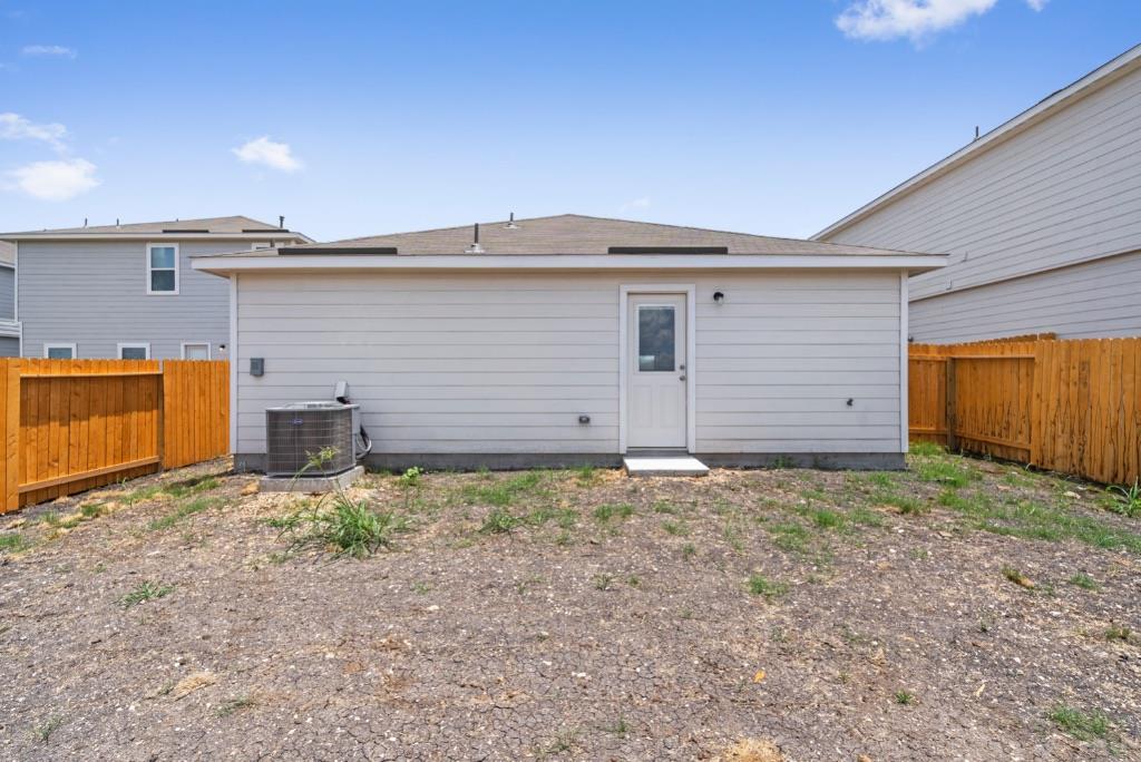 966 Shady Brk, New Braunfels, TX 78132