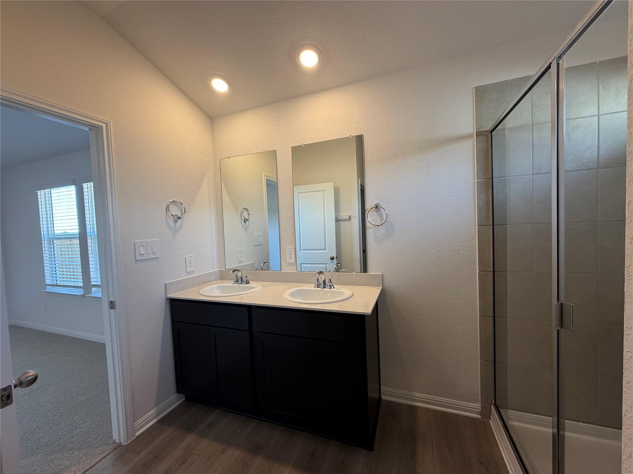 118 Holmby Dr, Hutto, TX 78634