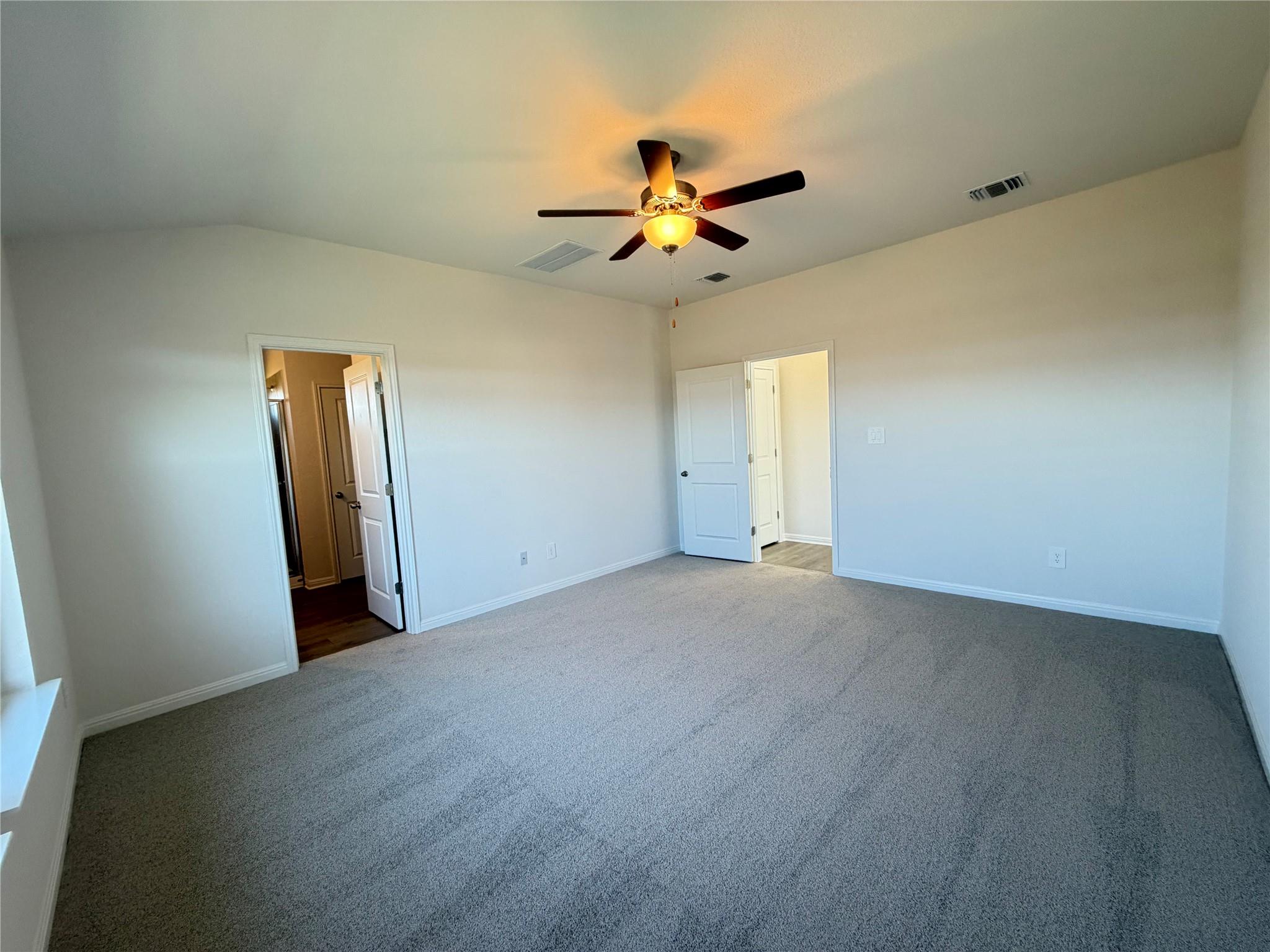 118 Holmby Dr, Hutto, TX 78634