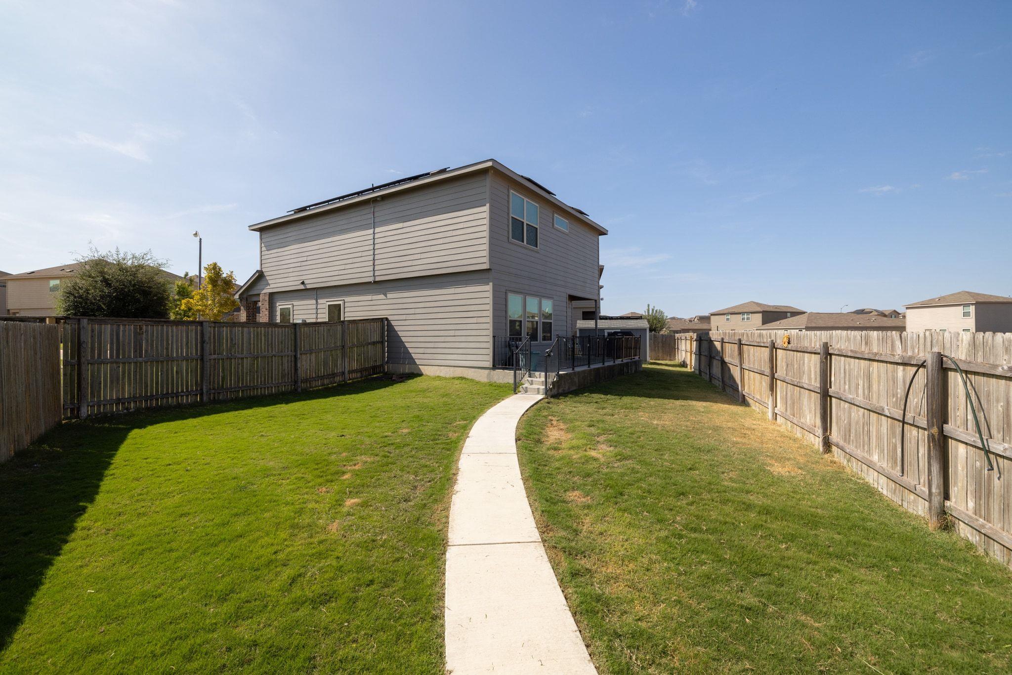 428 Major Lee Ln, Jarrell, TX 76537