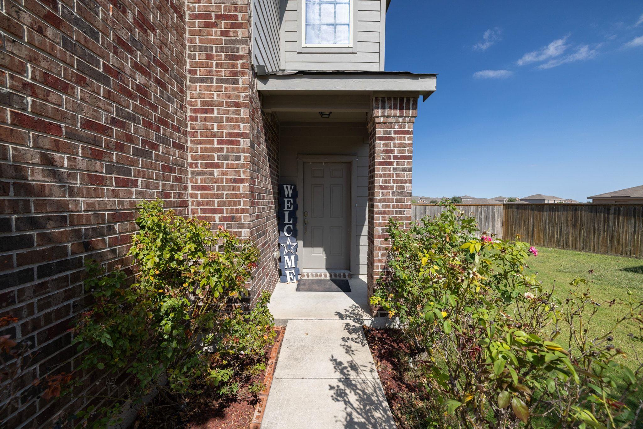 428 Major Lee Ln, Jarrell, TX 76537