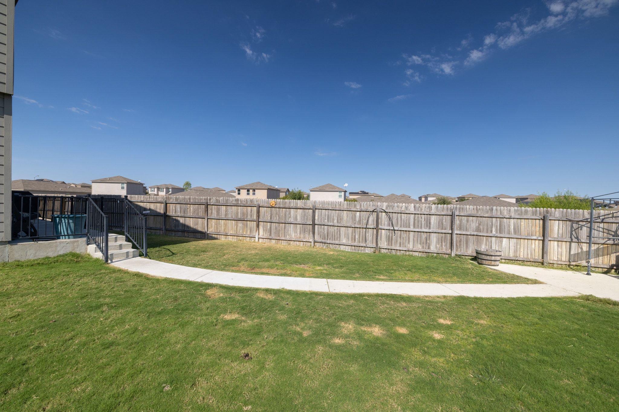 428 Major Lee Ln, Jarrell, TX 76537