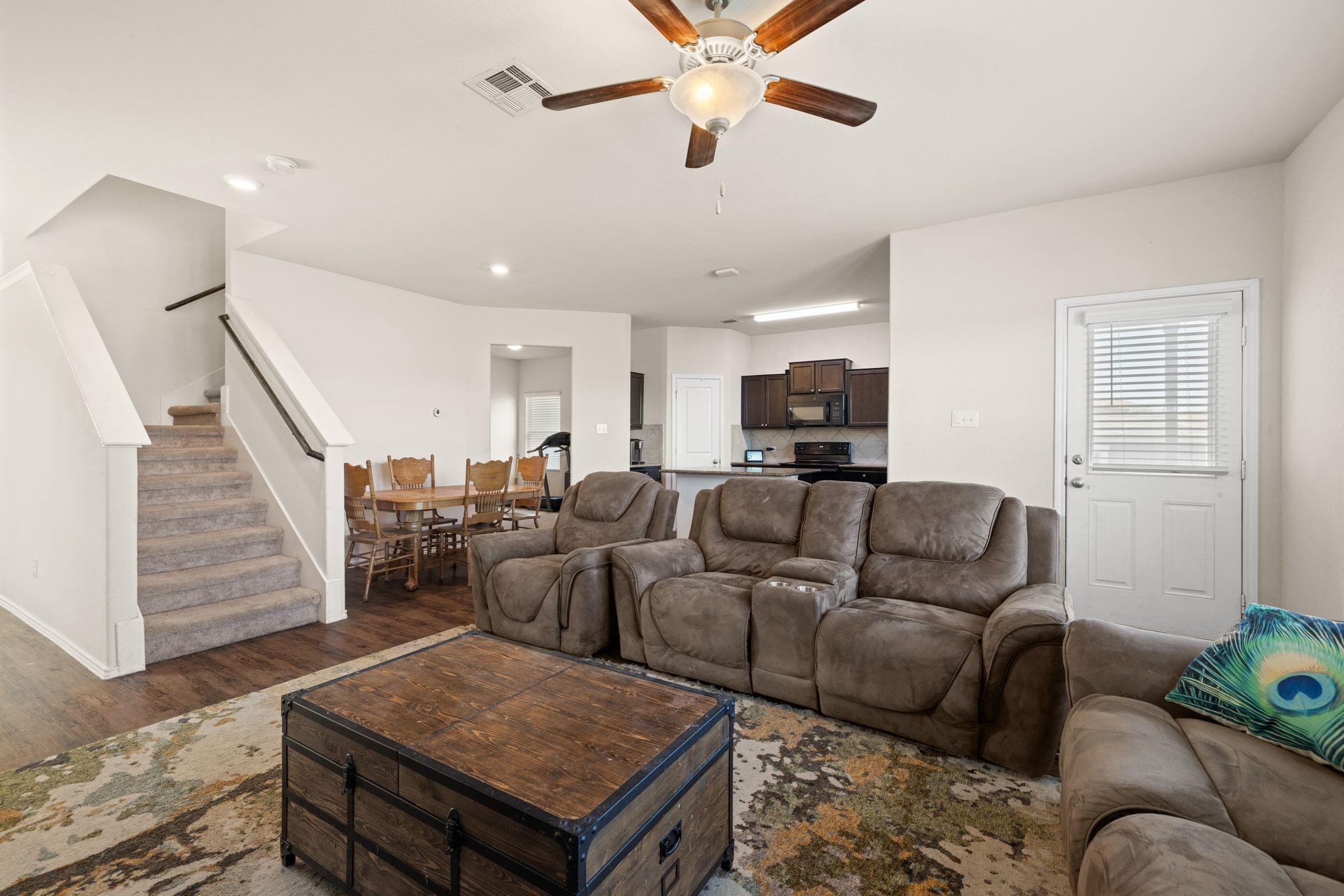 428 Major Lee Ln, Jarrell, TX 76537