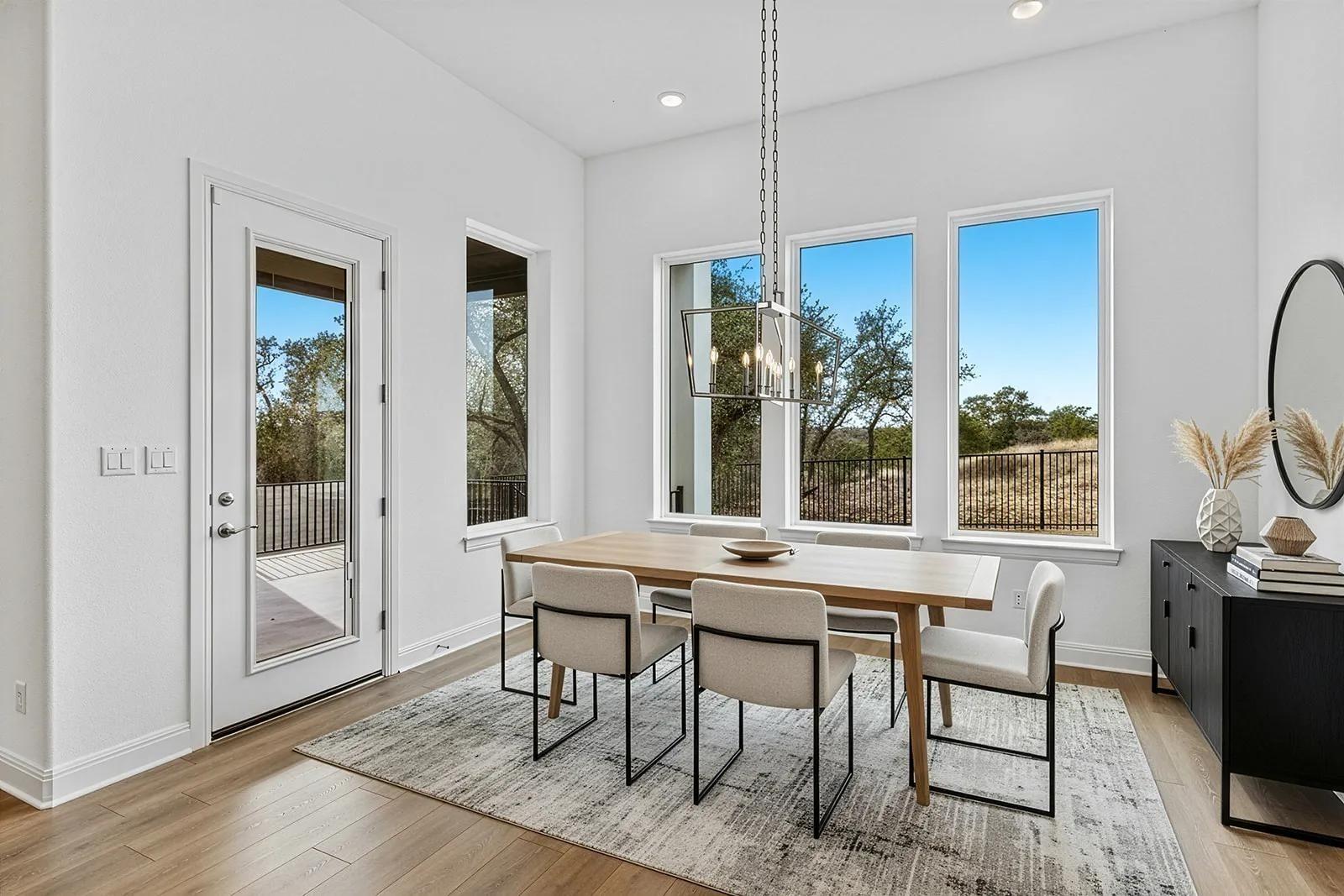 1810 Crimson Sunset Dr, Georgetown, TX 78628